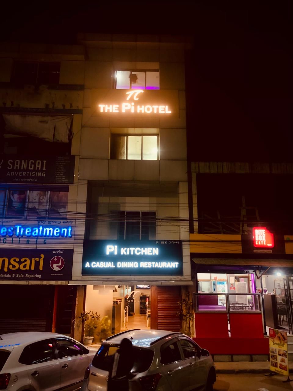 THE Pi HOTEL