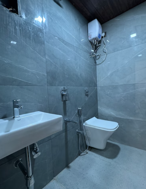 Hotel Blissful Compact Room 3