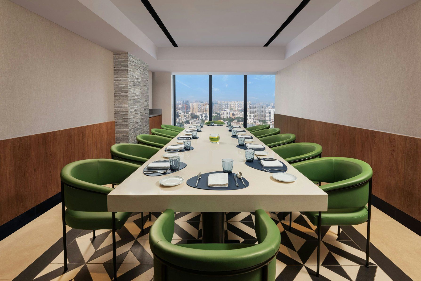 Private dining area, Scenic dining