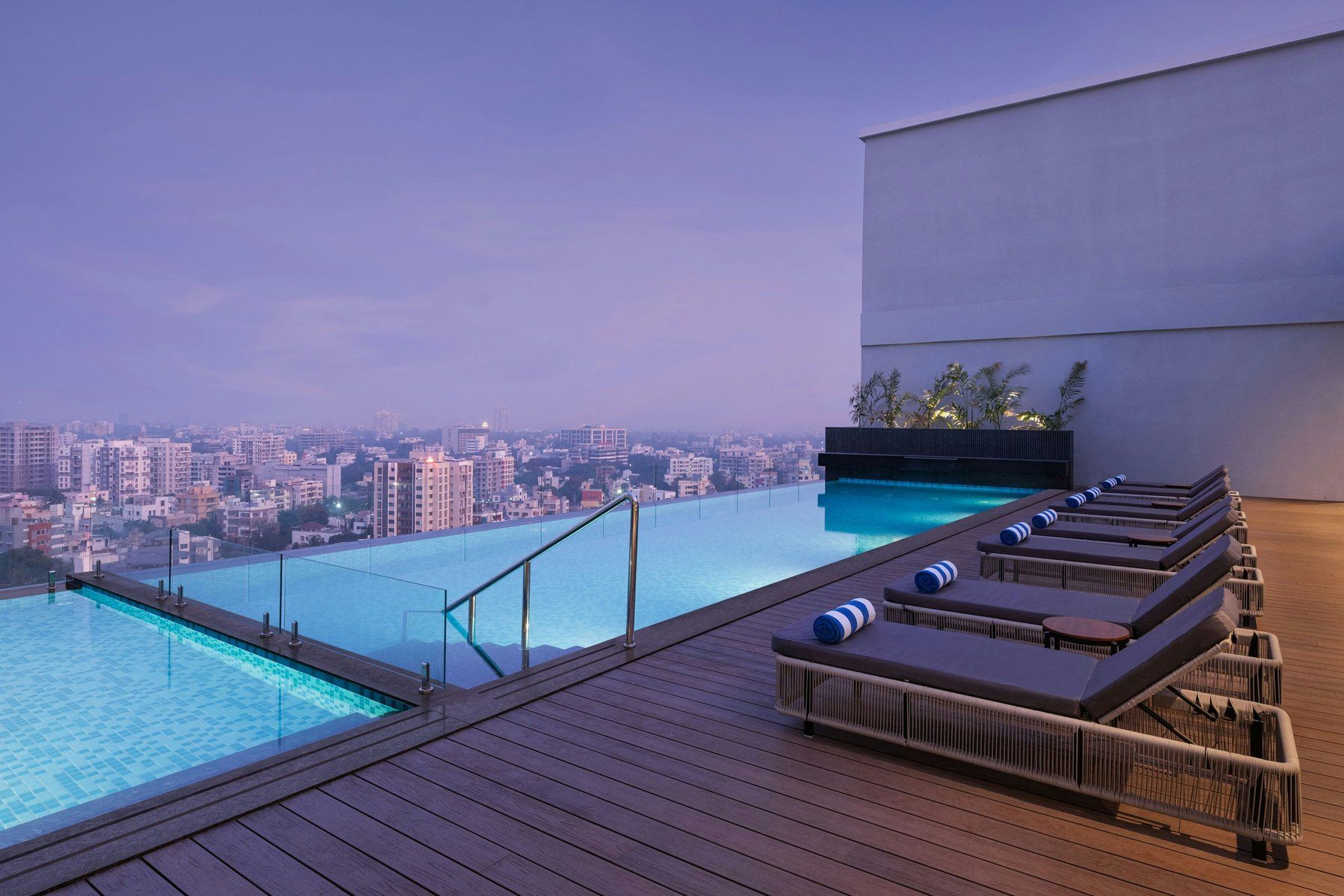 Swimming Pool, Infinity Pool, Evening