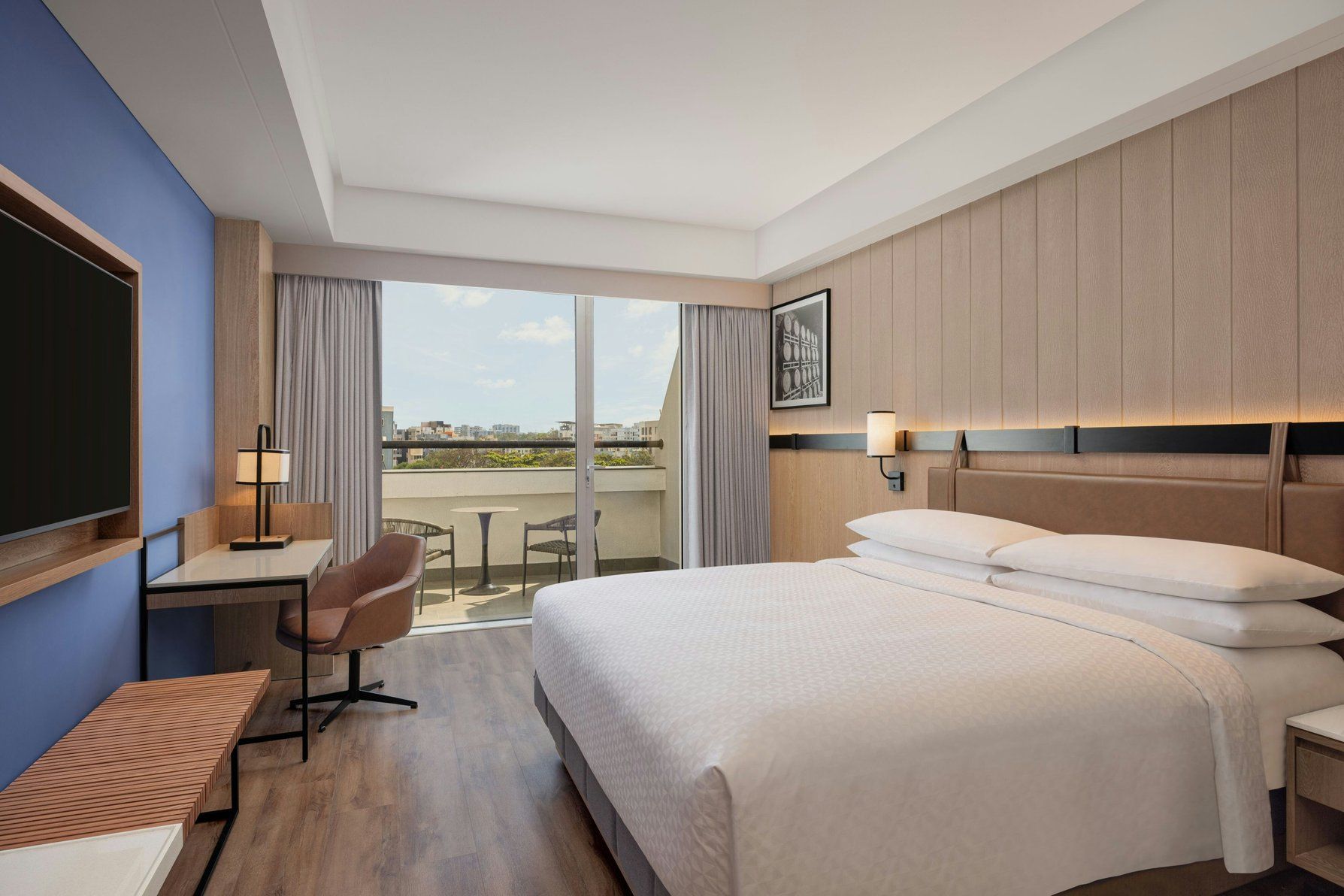 Four Points by Sheraton Nashik Superior, Guest room, 1 King, City view 3