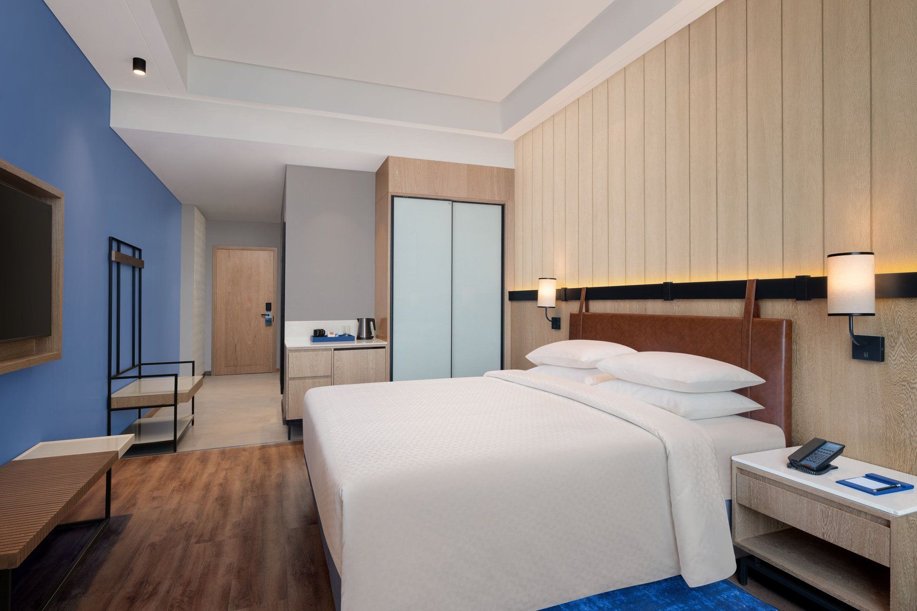 Four Points by Sheraton Nashik Superior, Guest room, 1 King, City view