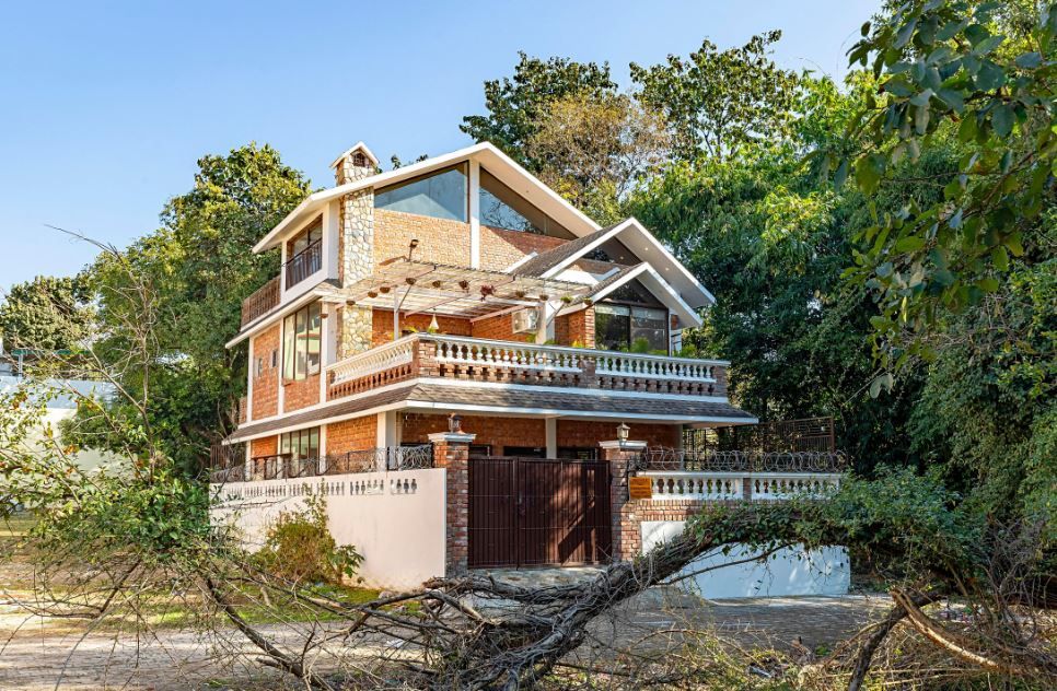 Alaya Stays Rahta Villa - 3 bhk with balcony & Patio