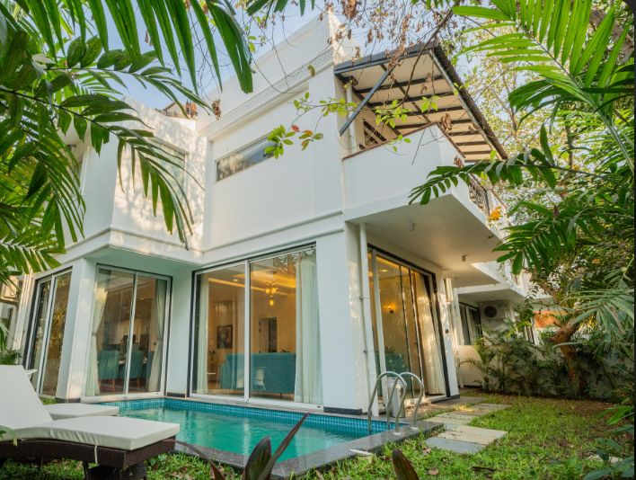 ELIVAAS Laguna Camellia - Luxe 4 BHK Villa with Private Pool