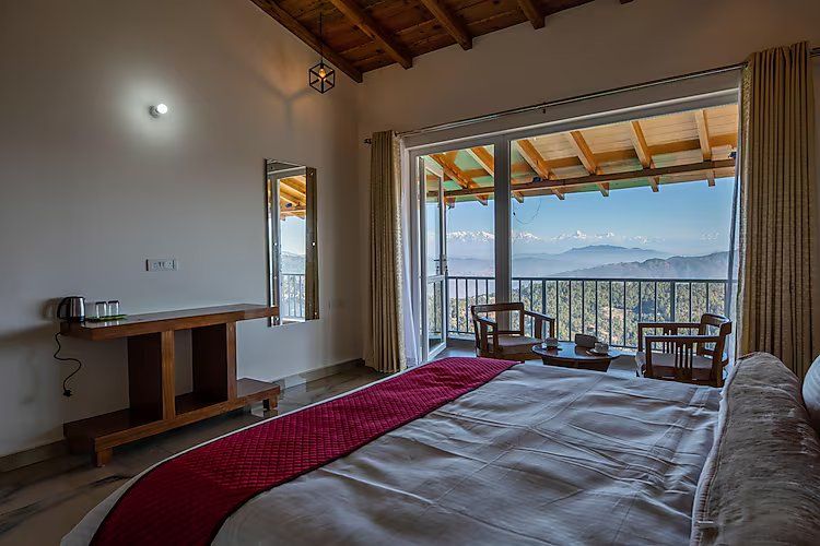 Executive Mountain View Rooms with Balcony