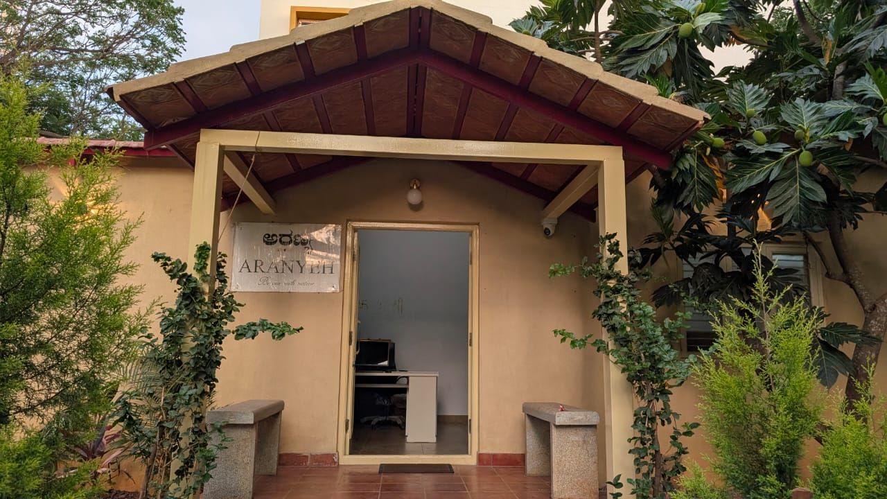 Aranyeh People Tree Resort