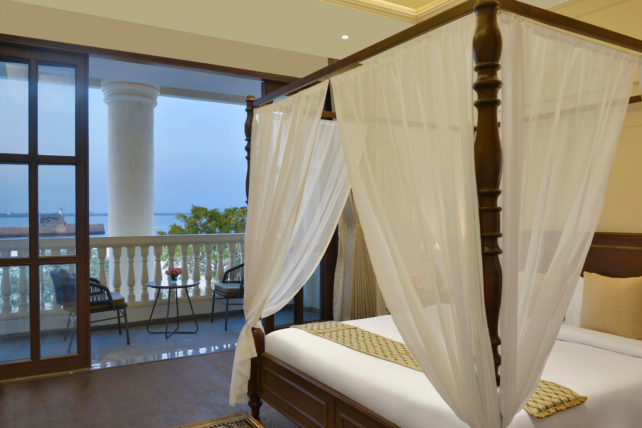 Deluxe Room Twin Bed