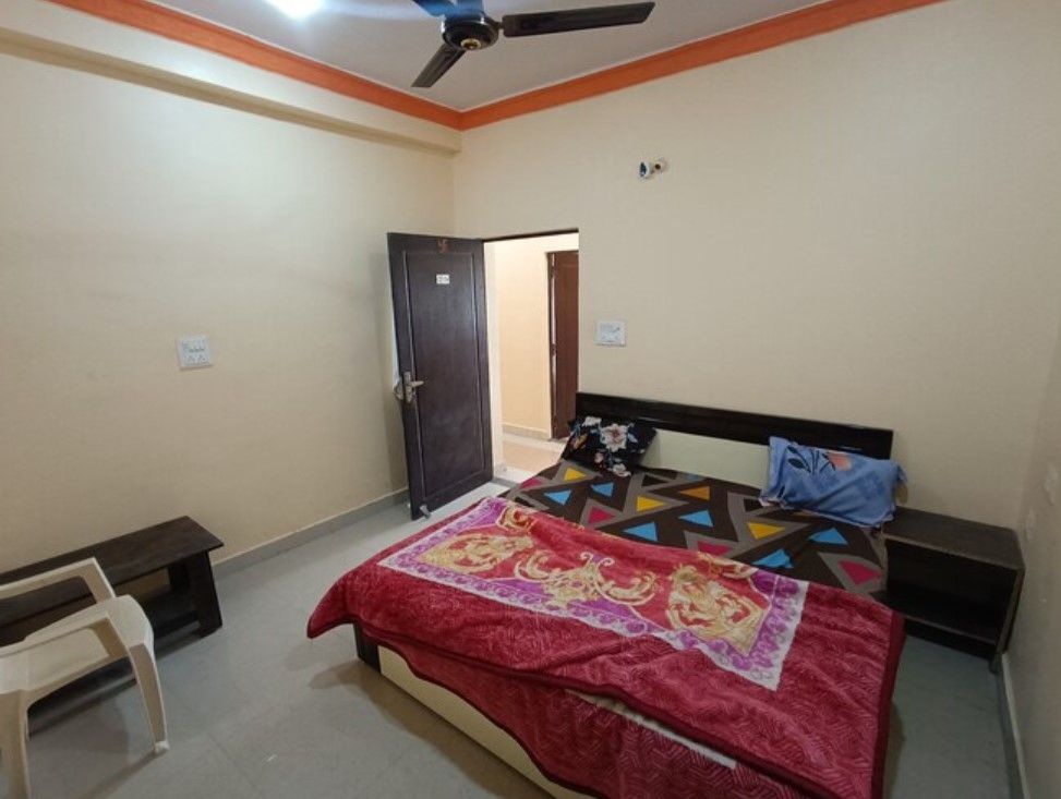 Hotel Tandan Shree Deluxe Room Non AC 2