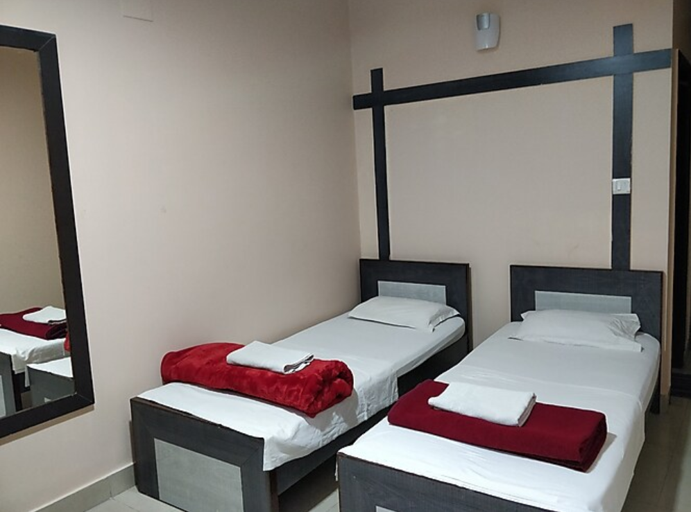 Double Deluxe AC room