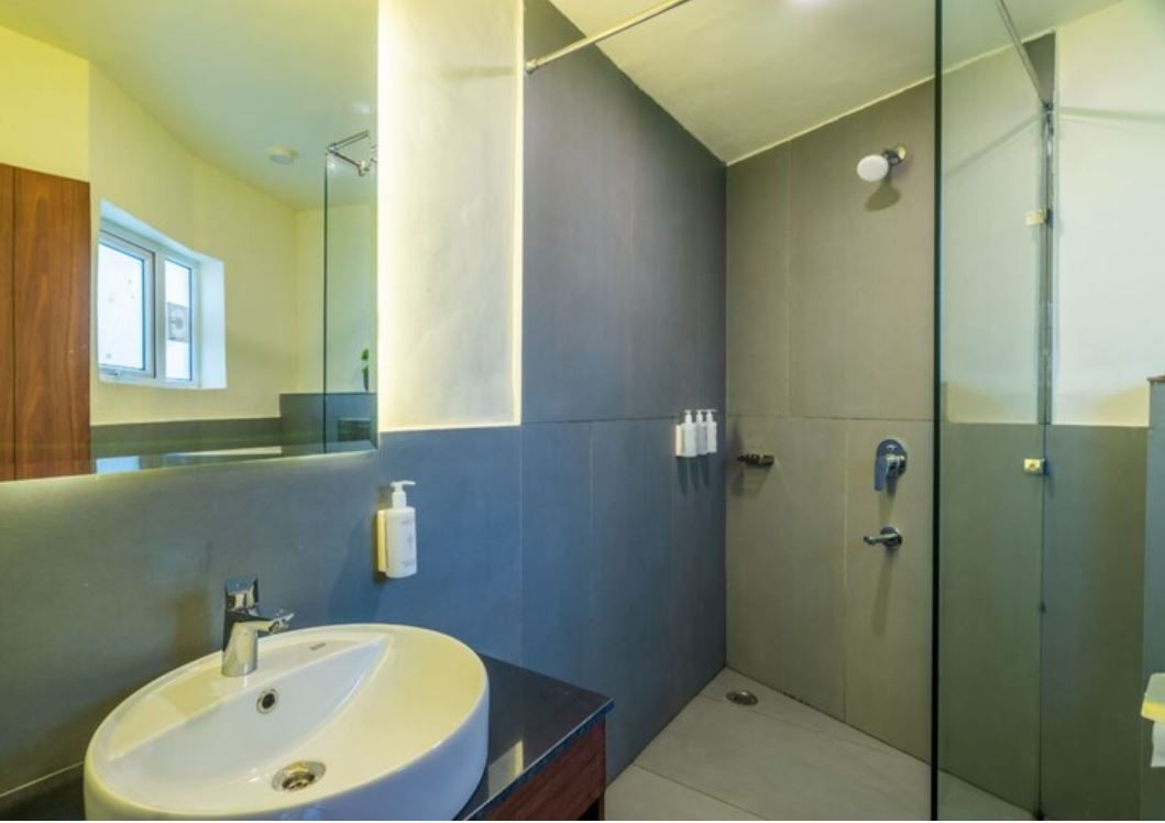 The Hosteller Dalhousie, Mall Road Deluxe Double Room 5