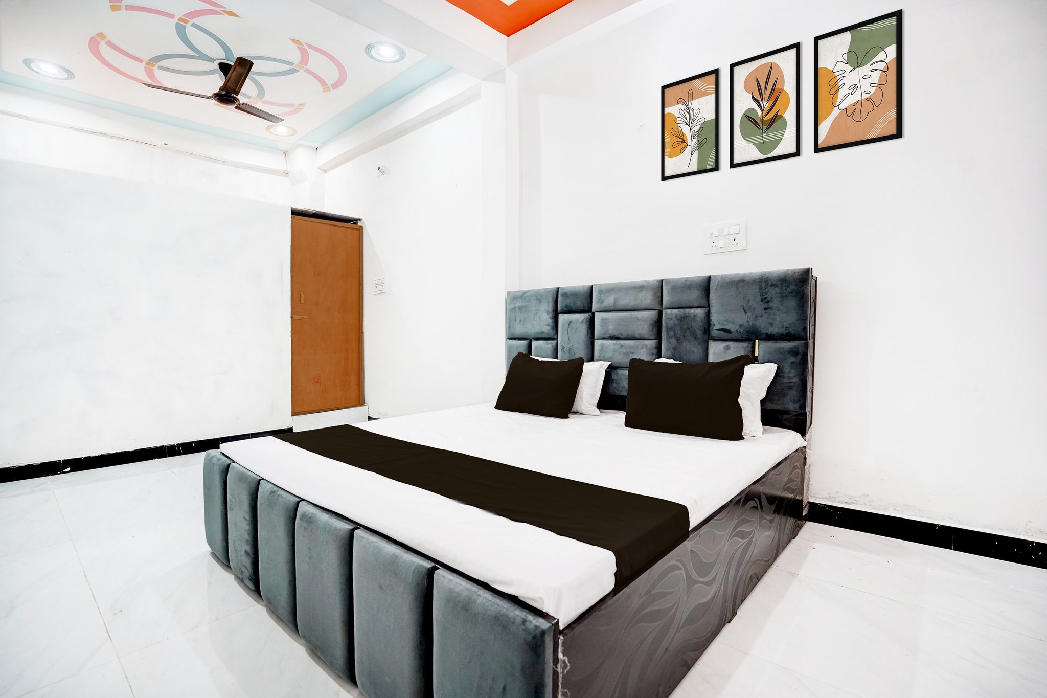 Hotel O by OYO RAJ MAHAL HOTEL & RESTUARANT Classic 2