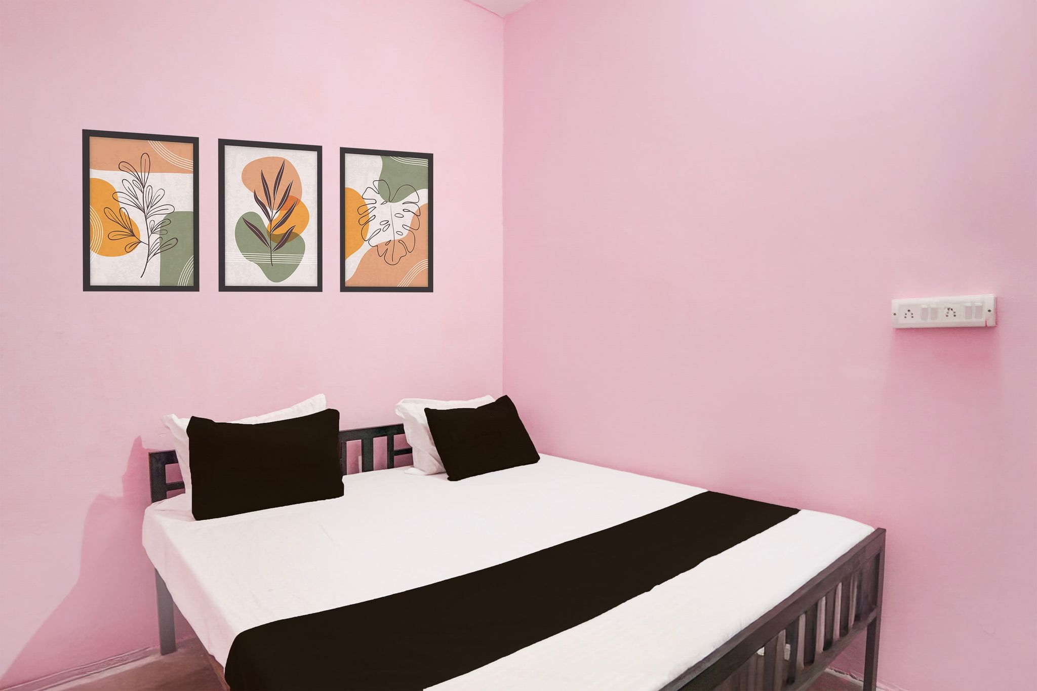 SPOT ON THE HOTEL PARADISE Classic 3