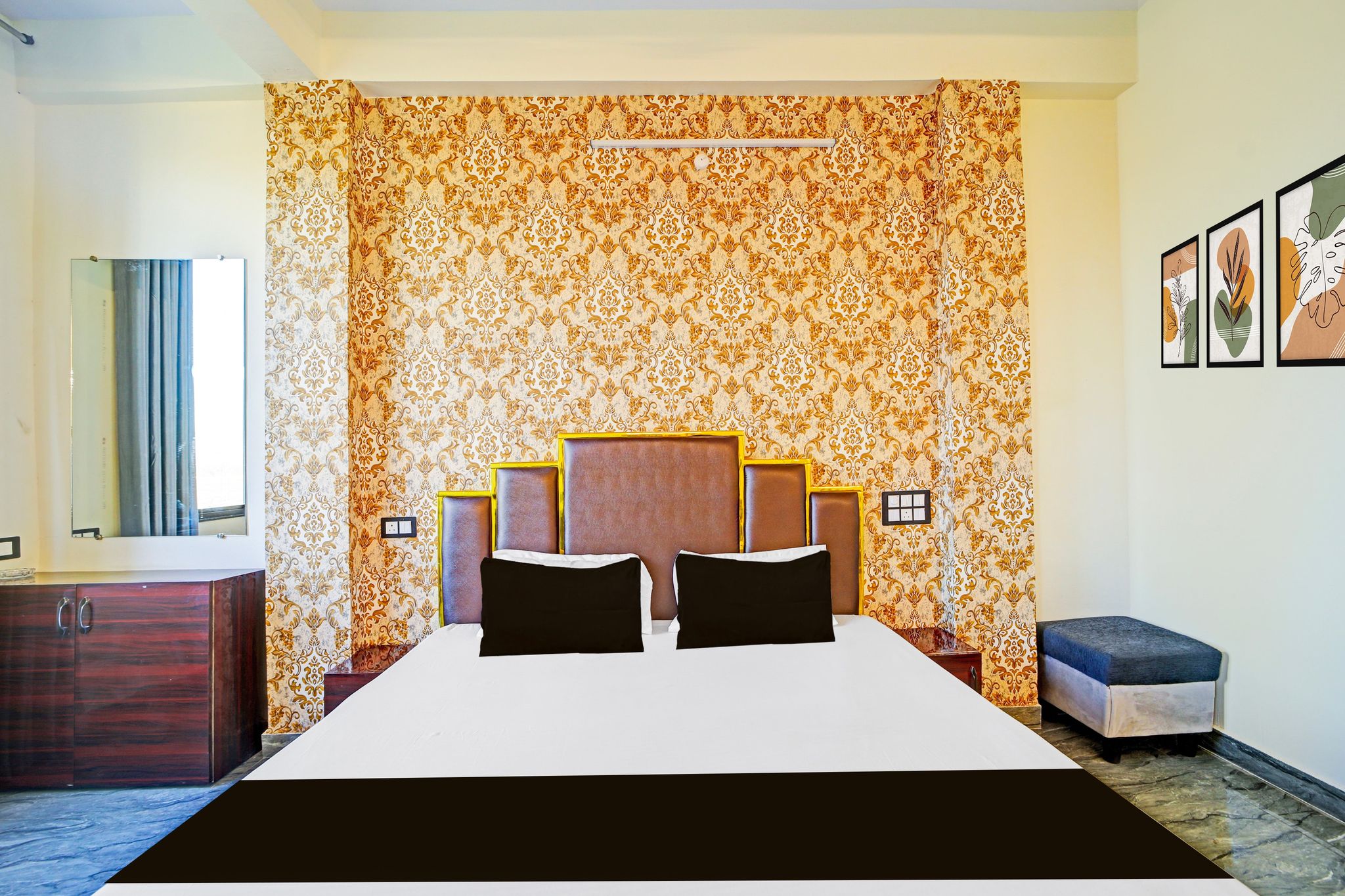 Super Hotel O by OYO York Residency Classic 12