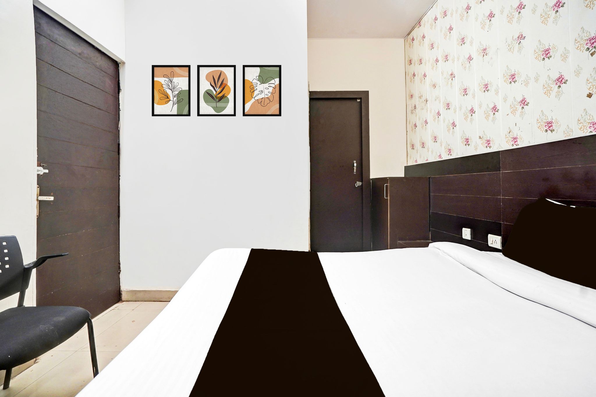 Collection O Prabhat Nagar Bareilly Classic 14