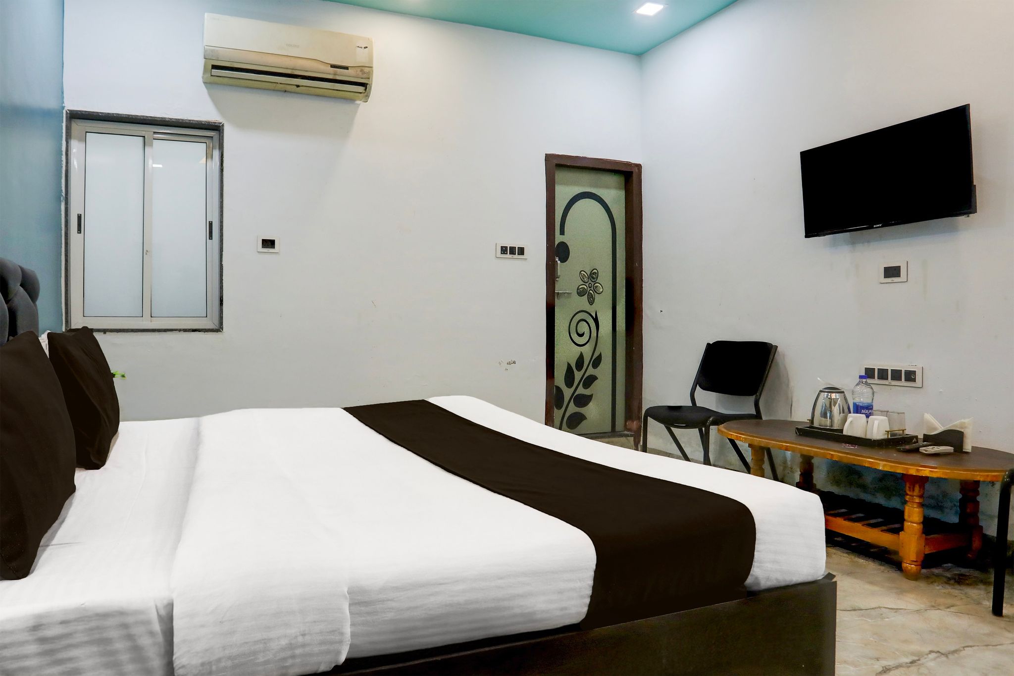 Hotel O by OYO MK2 Hotel and Restaurant Classic 12