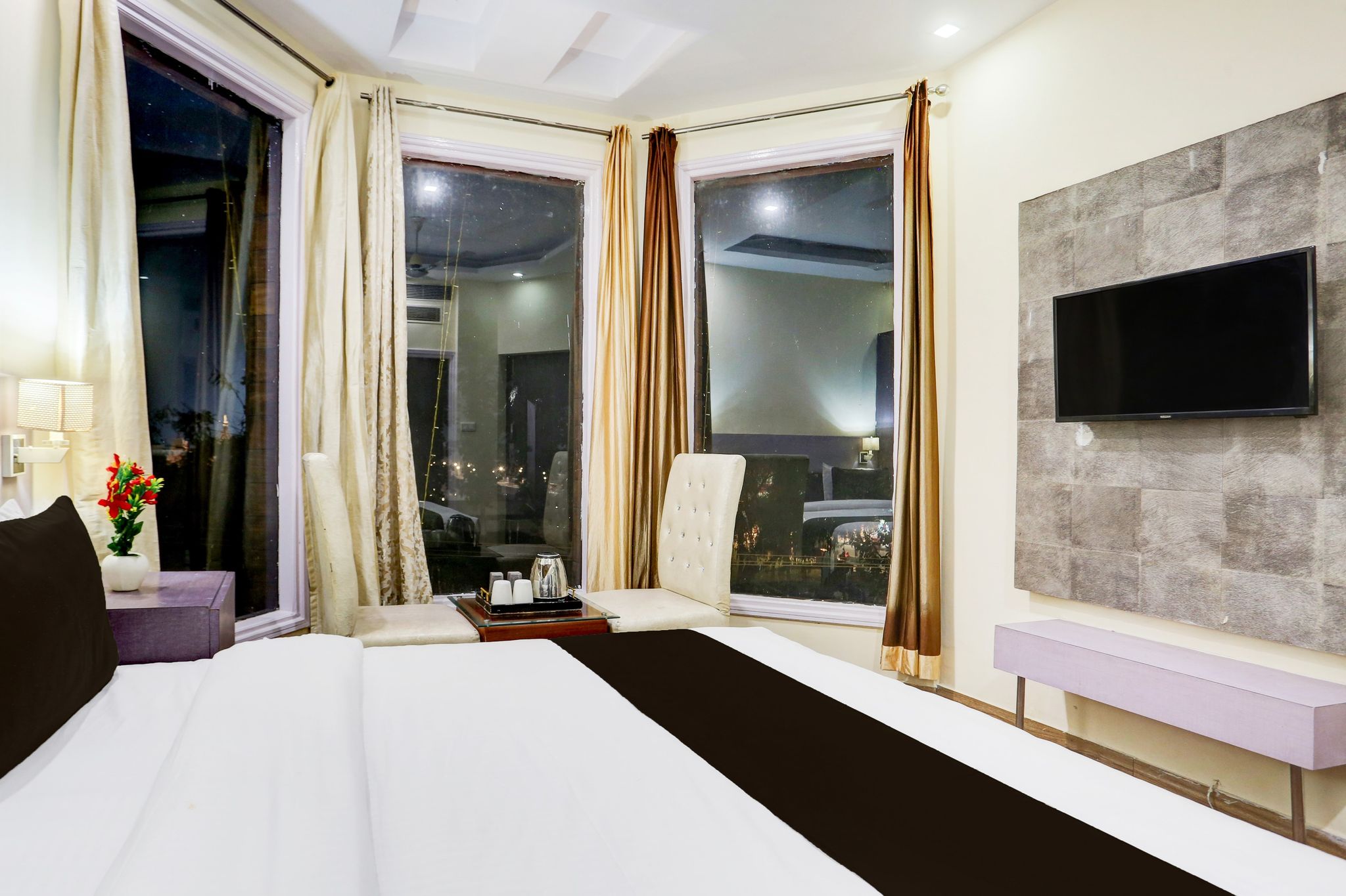 Super Townhouse Brahma Sarovar Formerly Krishna mahal Classic 8