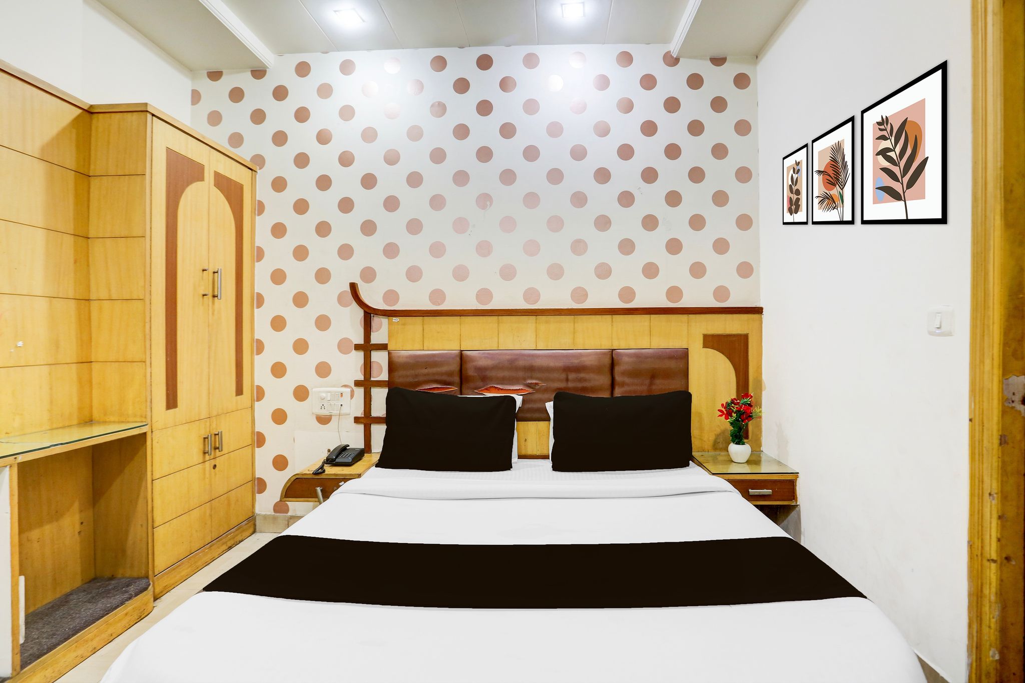 Super Hotel O New Delhi Railway Station Formerly Le Alfanso Deluxe 9