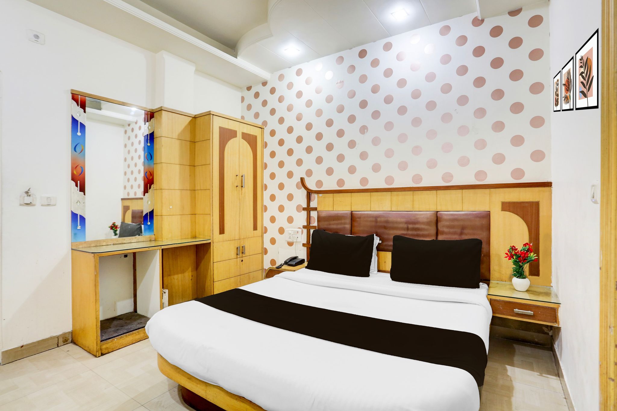 Super Hotel O New Delhi Railway Station Formerly Le Alfanso Deluxe 12