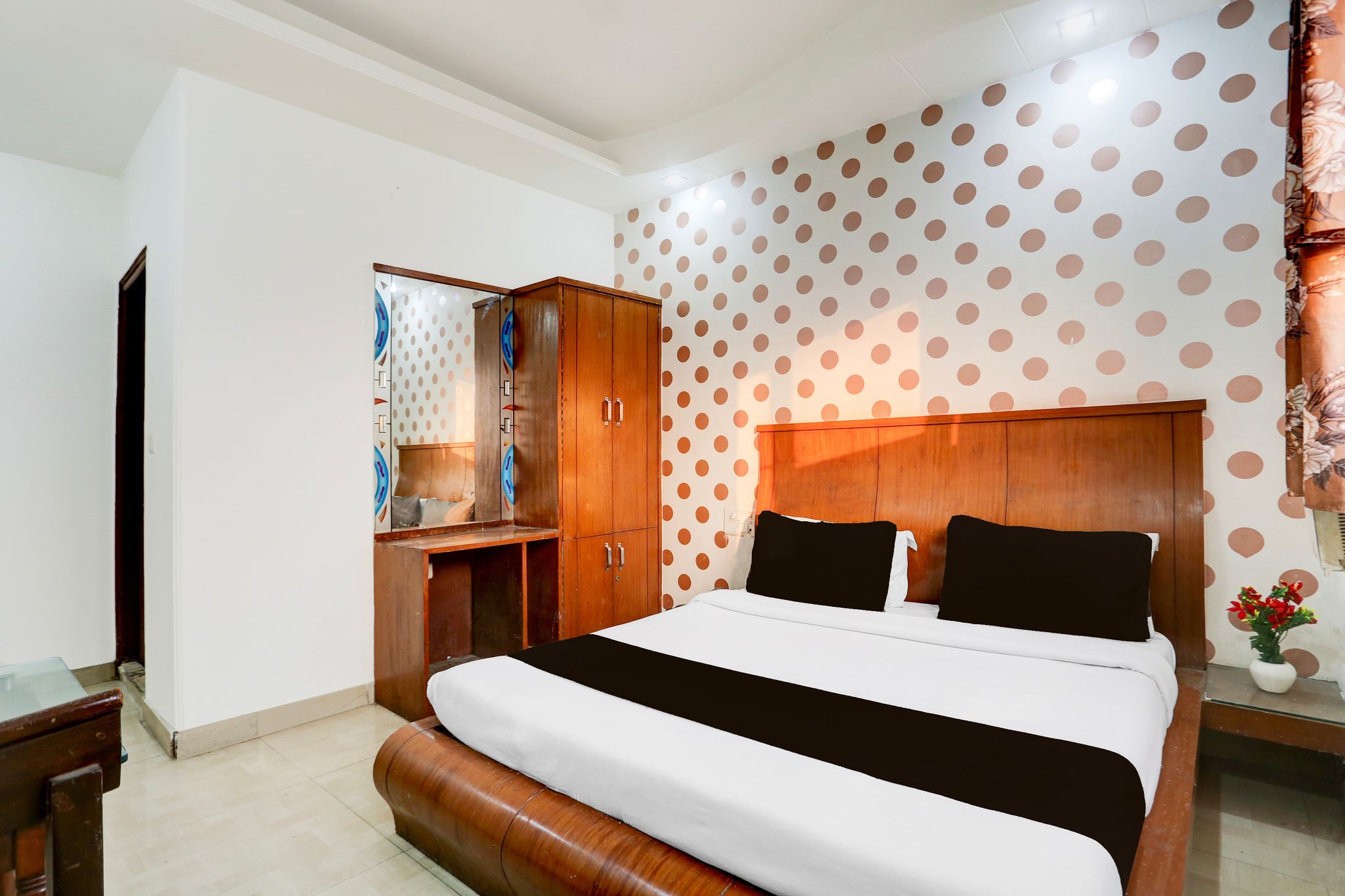 Super Hotel O New Delhi Railway Station Formerly Le Alfanso Deluxe 7