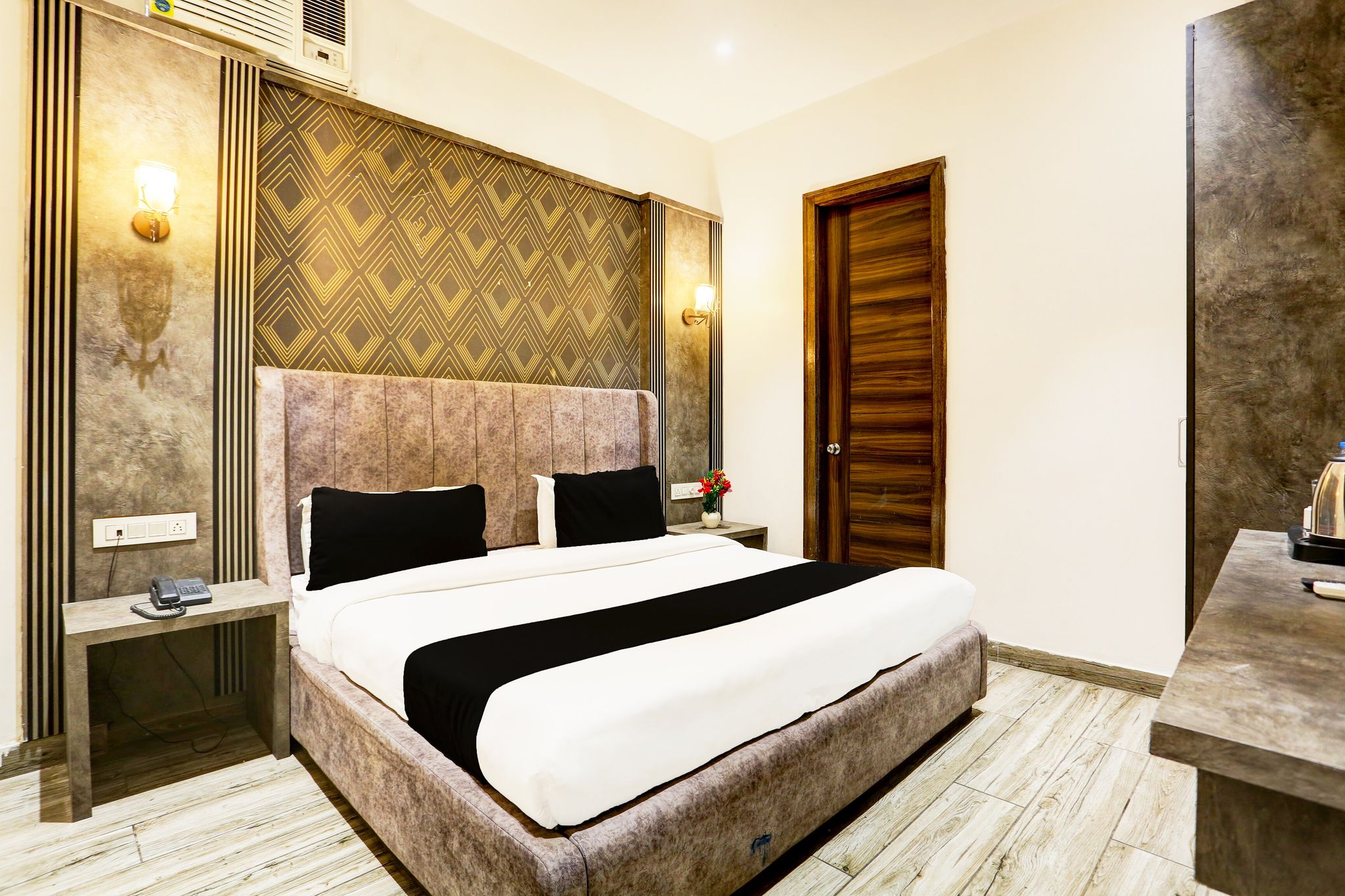 Collection O Amritsar Near Bus Stand Classic 9