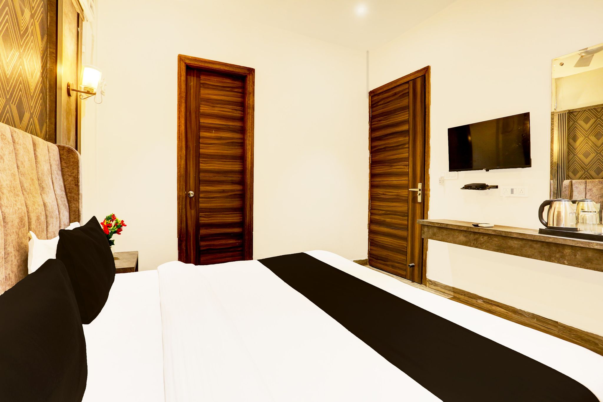 Collection O Amritsar Near Bus Stand Classic 16