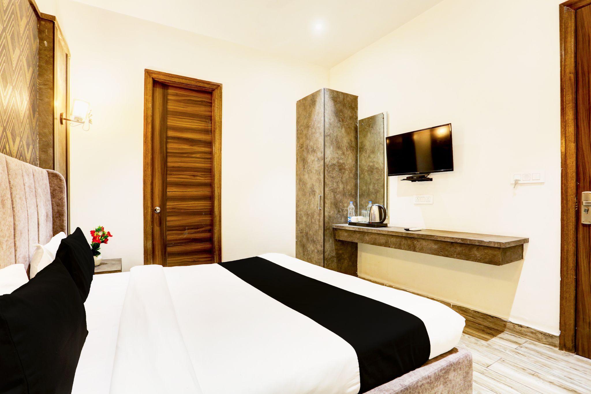 Collection O Amritsar Near Bus Stand Classic 12