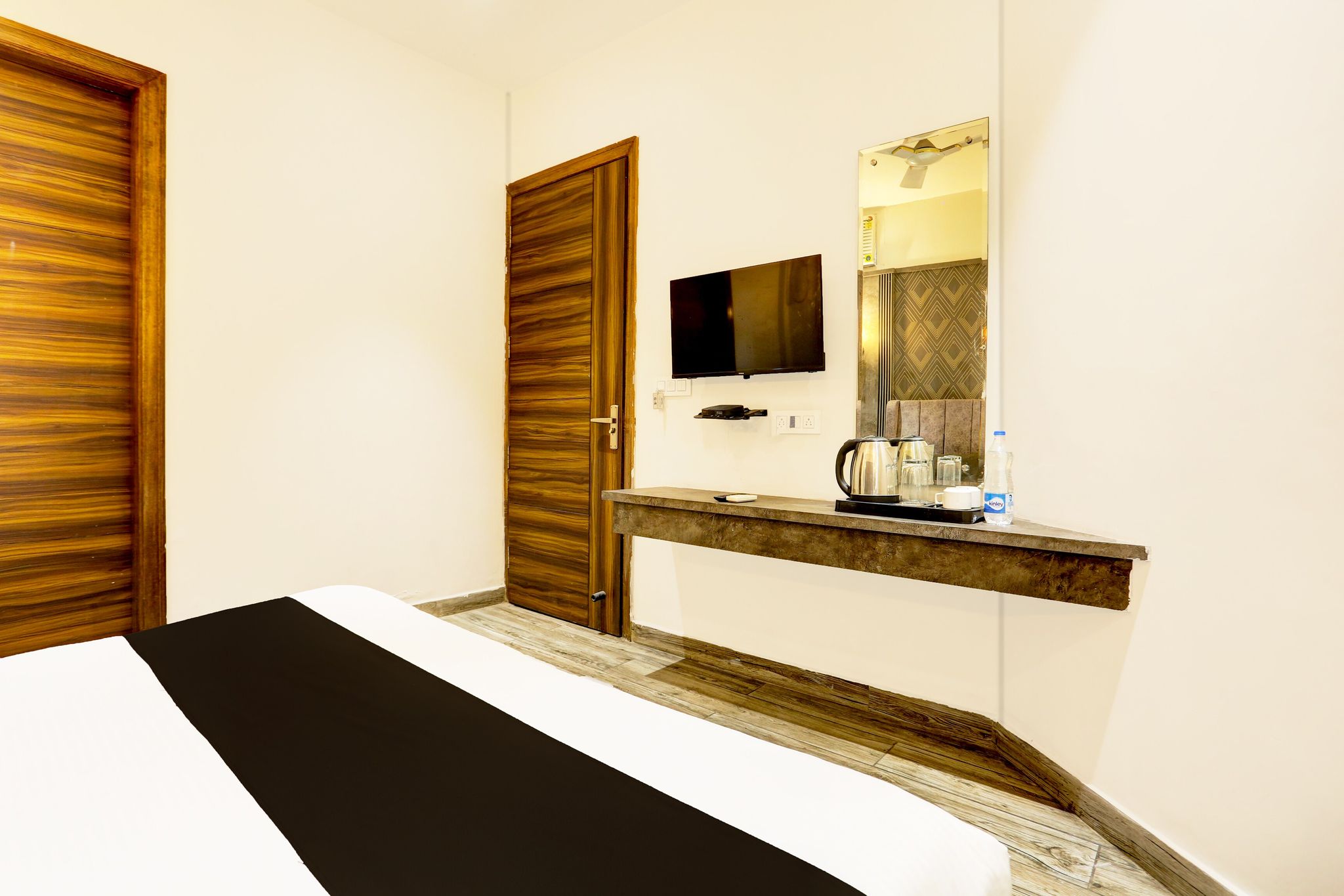 Collection O Amritsar Near Bus Stand Classic 17