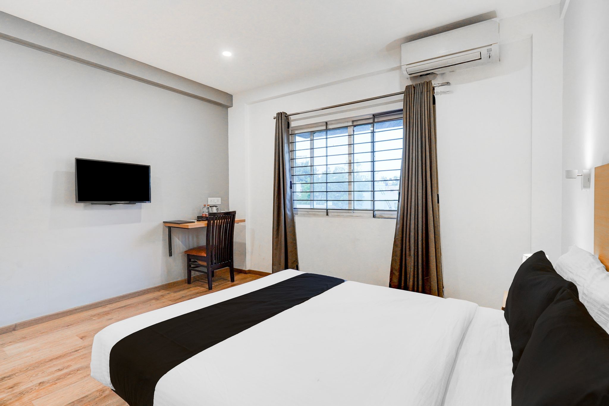 Super Townhouse Kanakpura Road Formerly Panchavati Comforts Classic 5