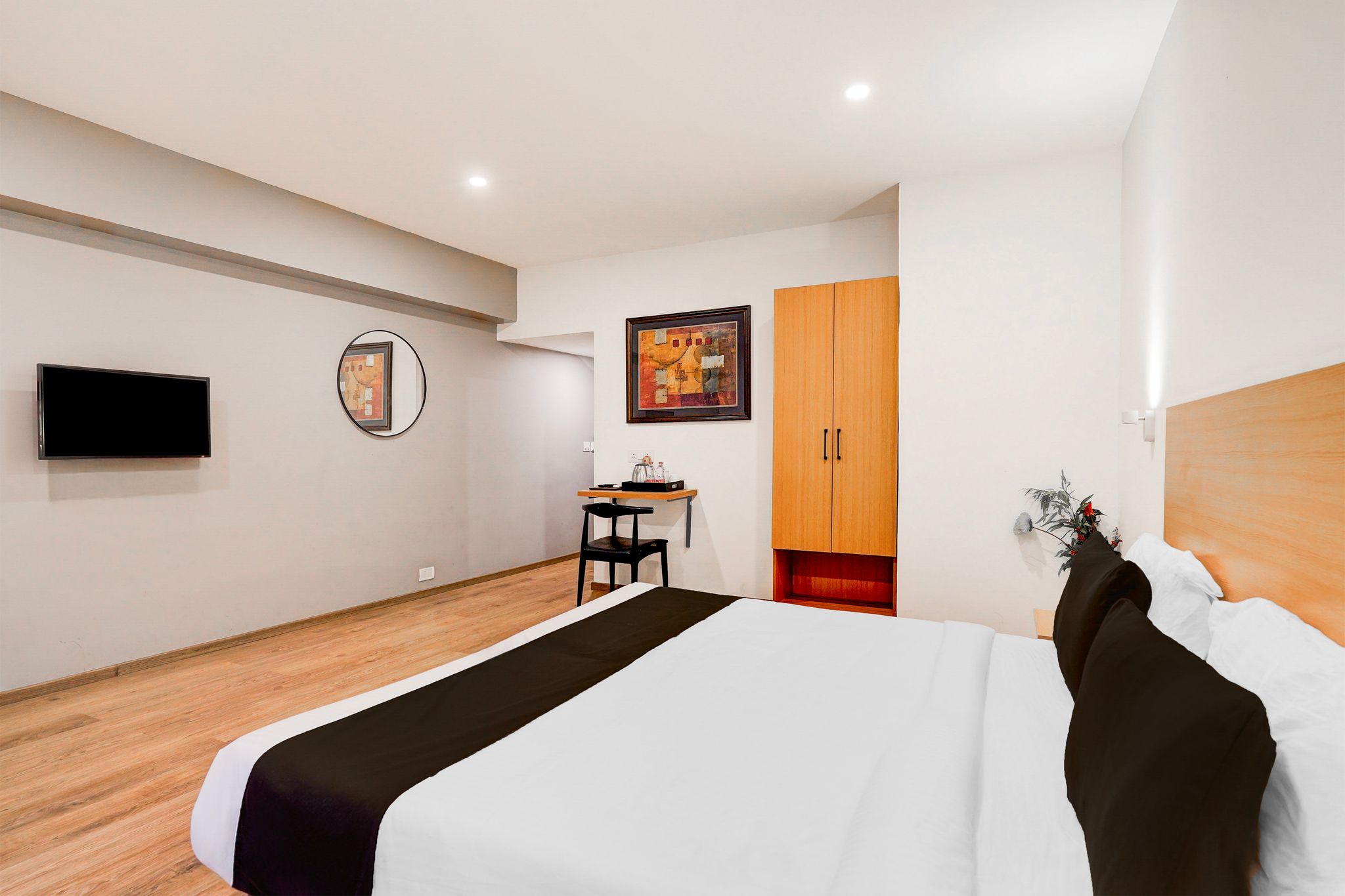 Super Townhouse Kanakpura Road Formerly Panchavati Comforts Classic 2