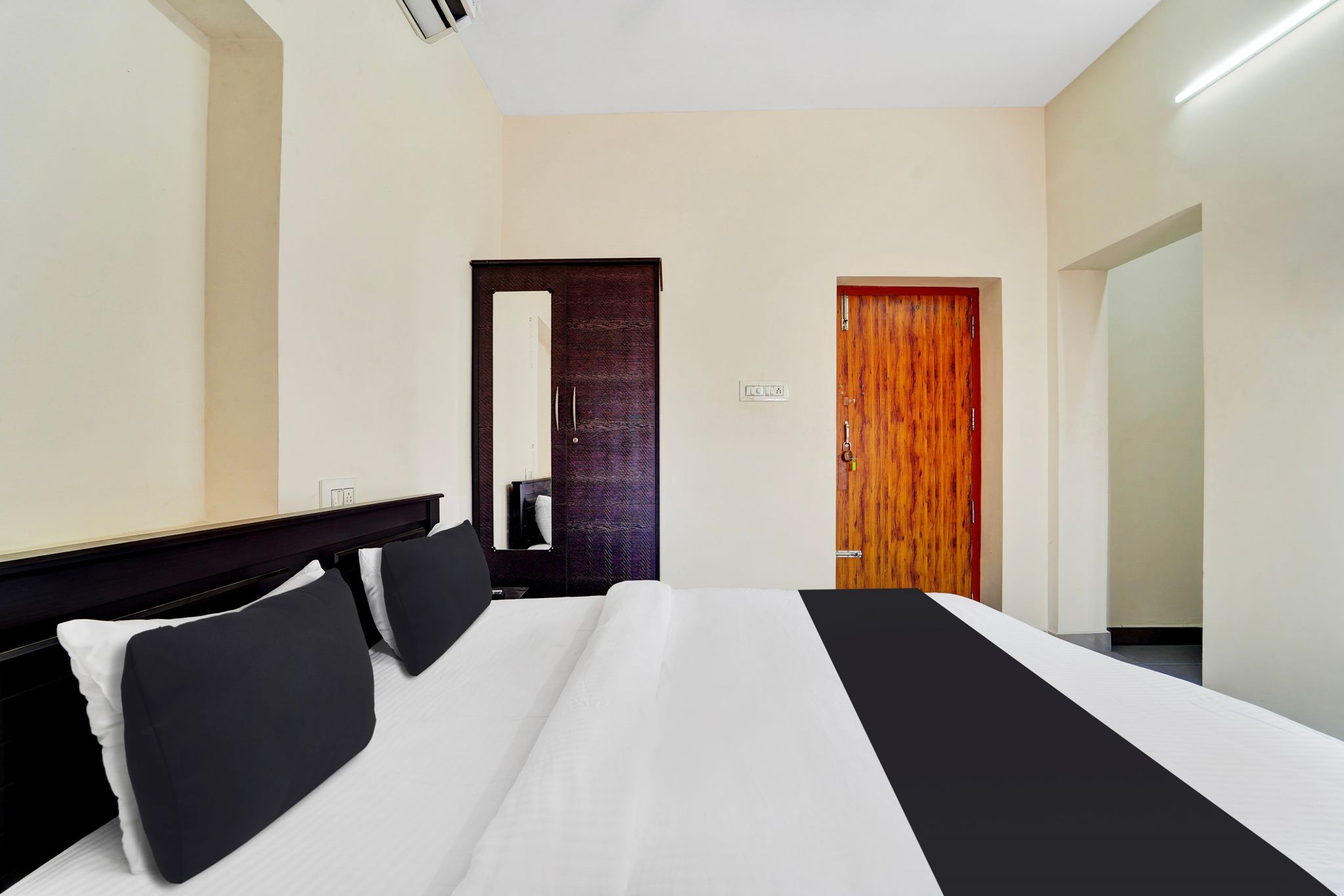 Super Hotel O Viswapuram Classic 11