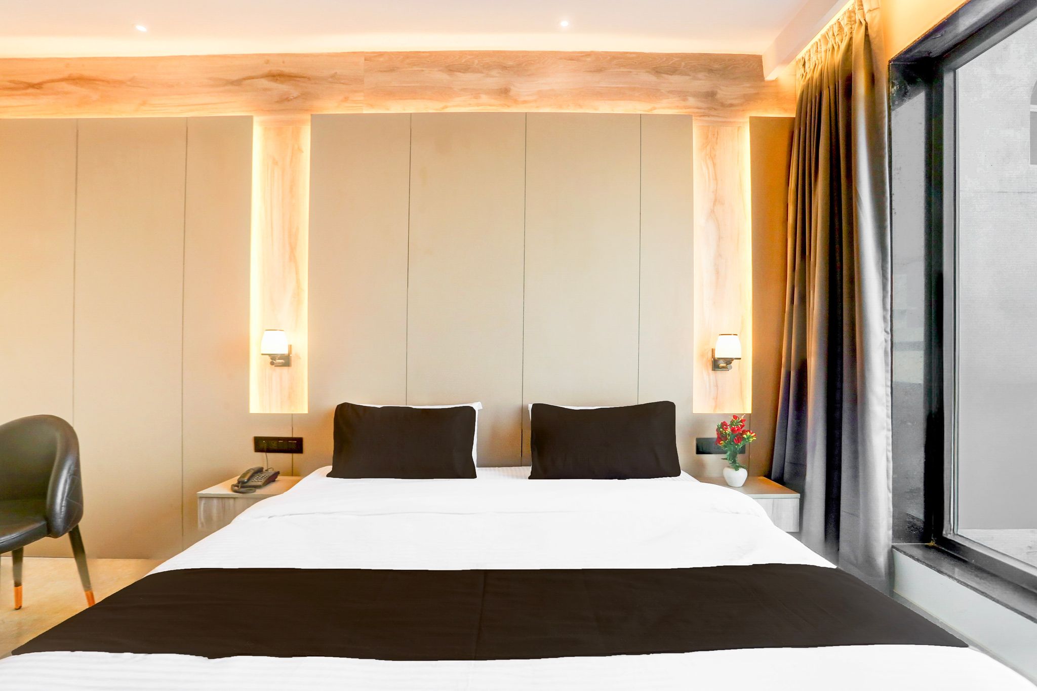 Super Townhouse ISBT Dehradun Classic 11