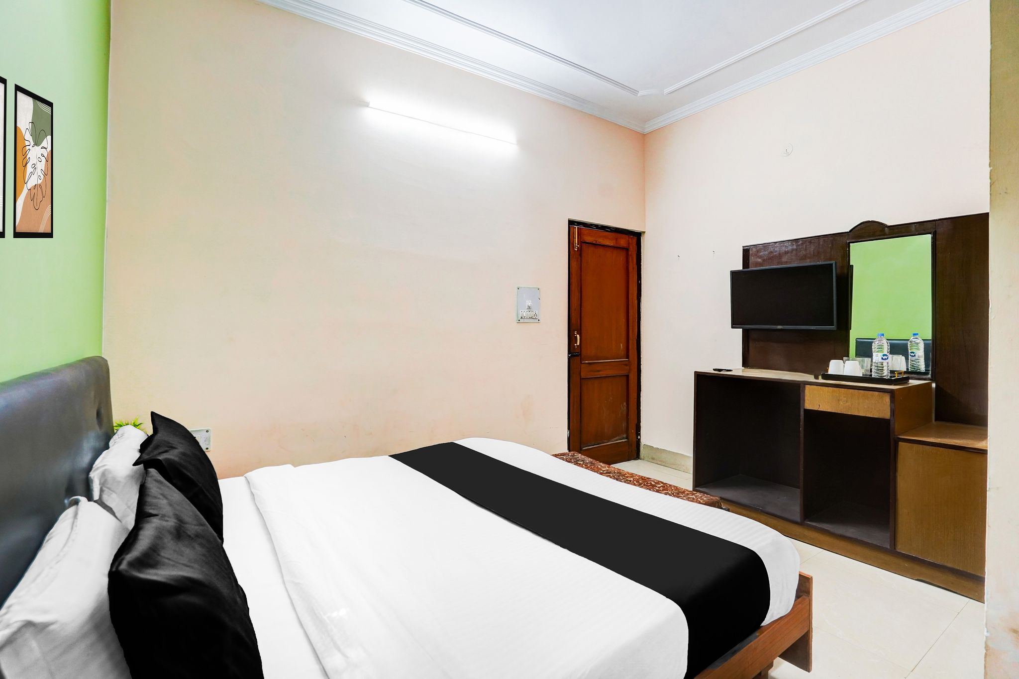 Super Hotel O Tyagi Road Near Prince Chowk Classic 8