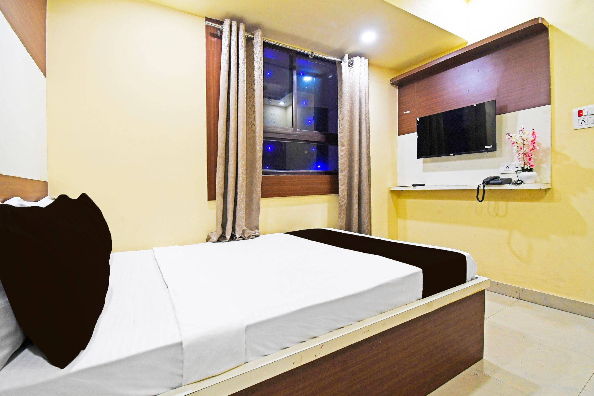 Hotel O by OYO Atithi Restro And Cafe Classic 9