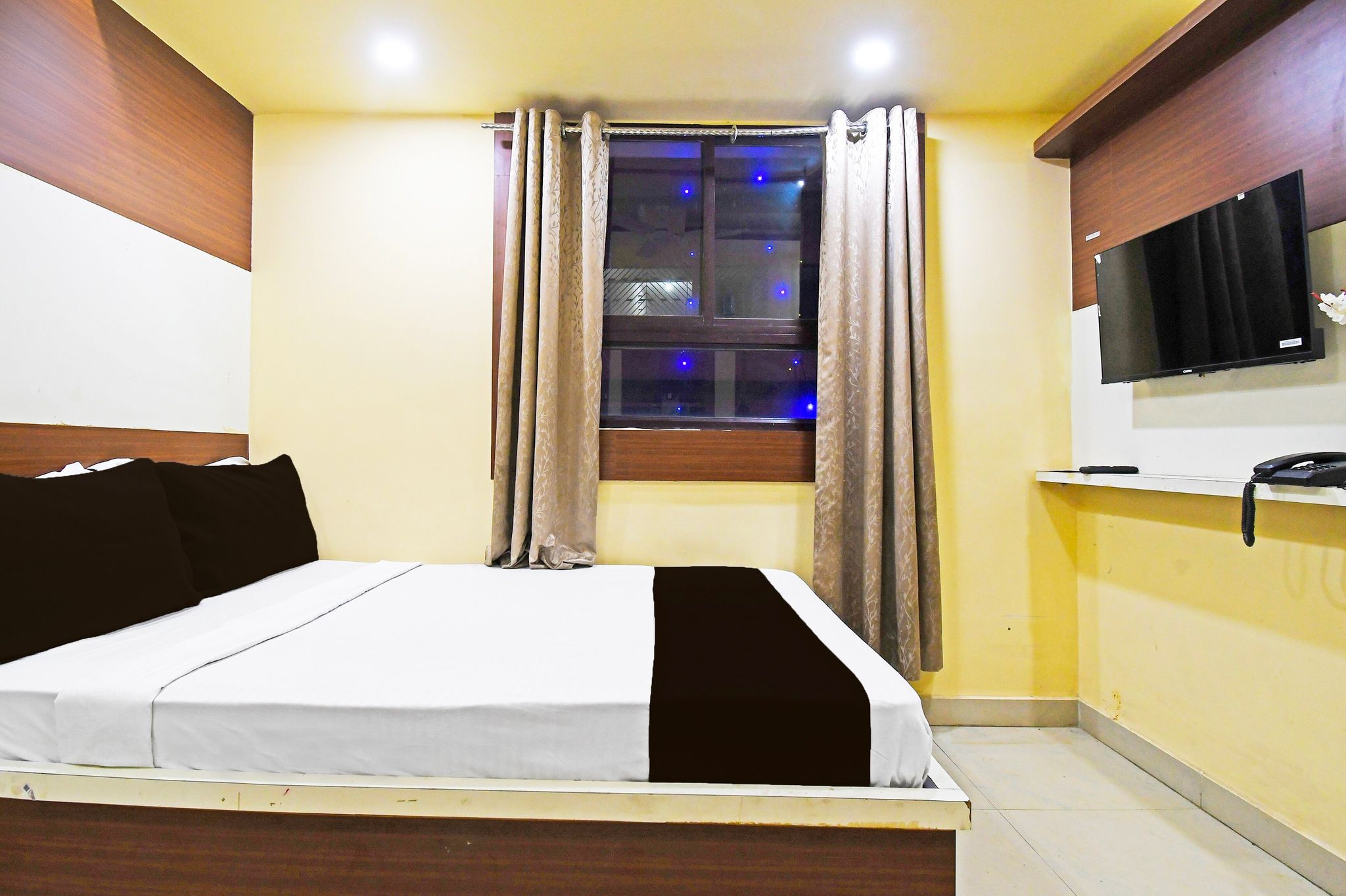 Hotel O by OYO Atithi Restro And Cafe Classic 5