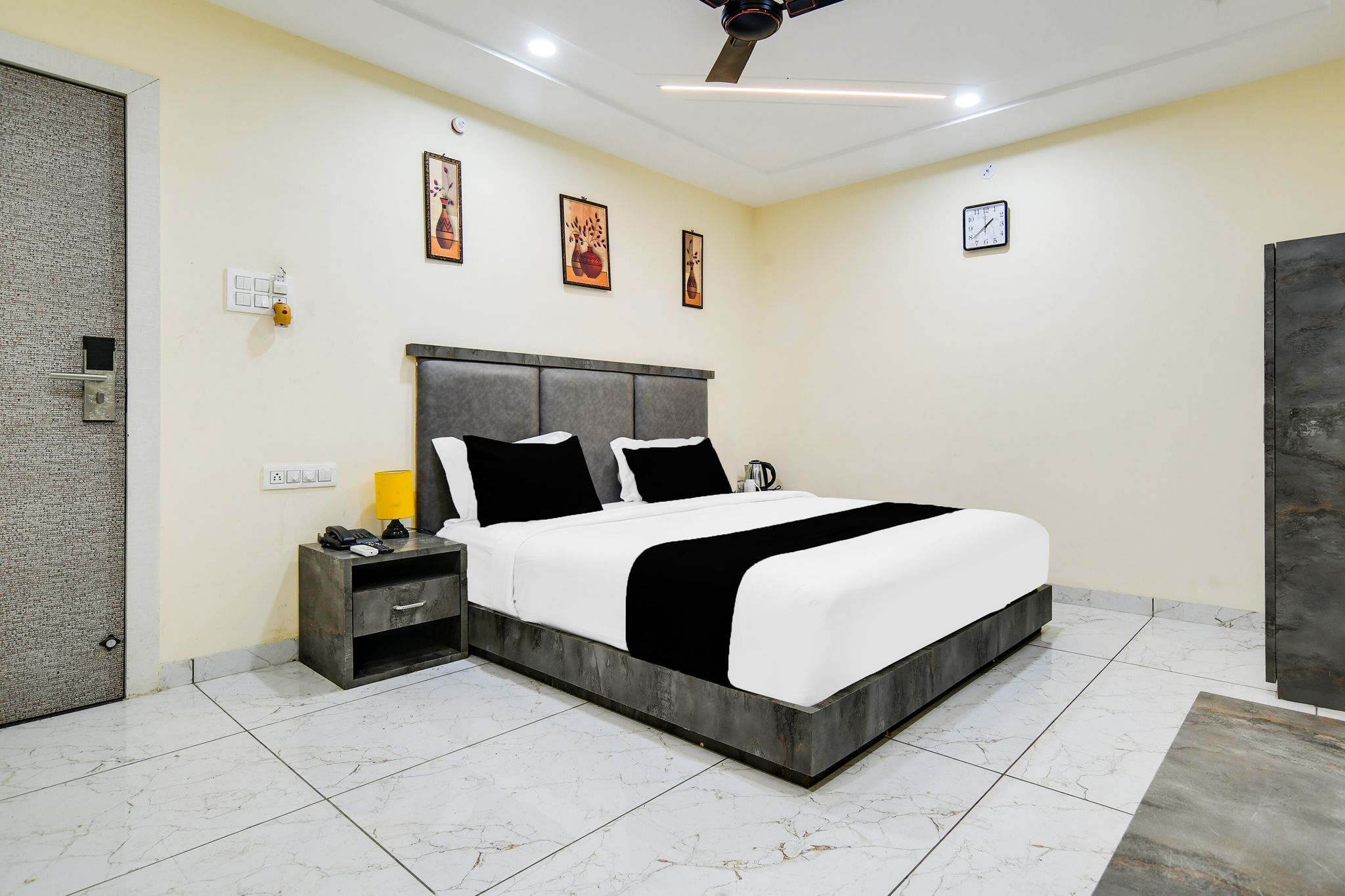 Hotel O RichFeel Classic 8