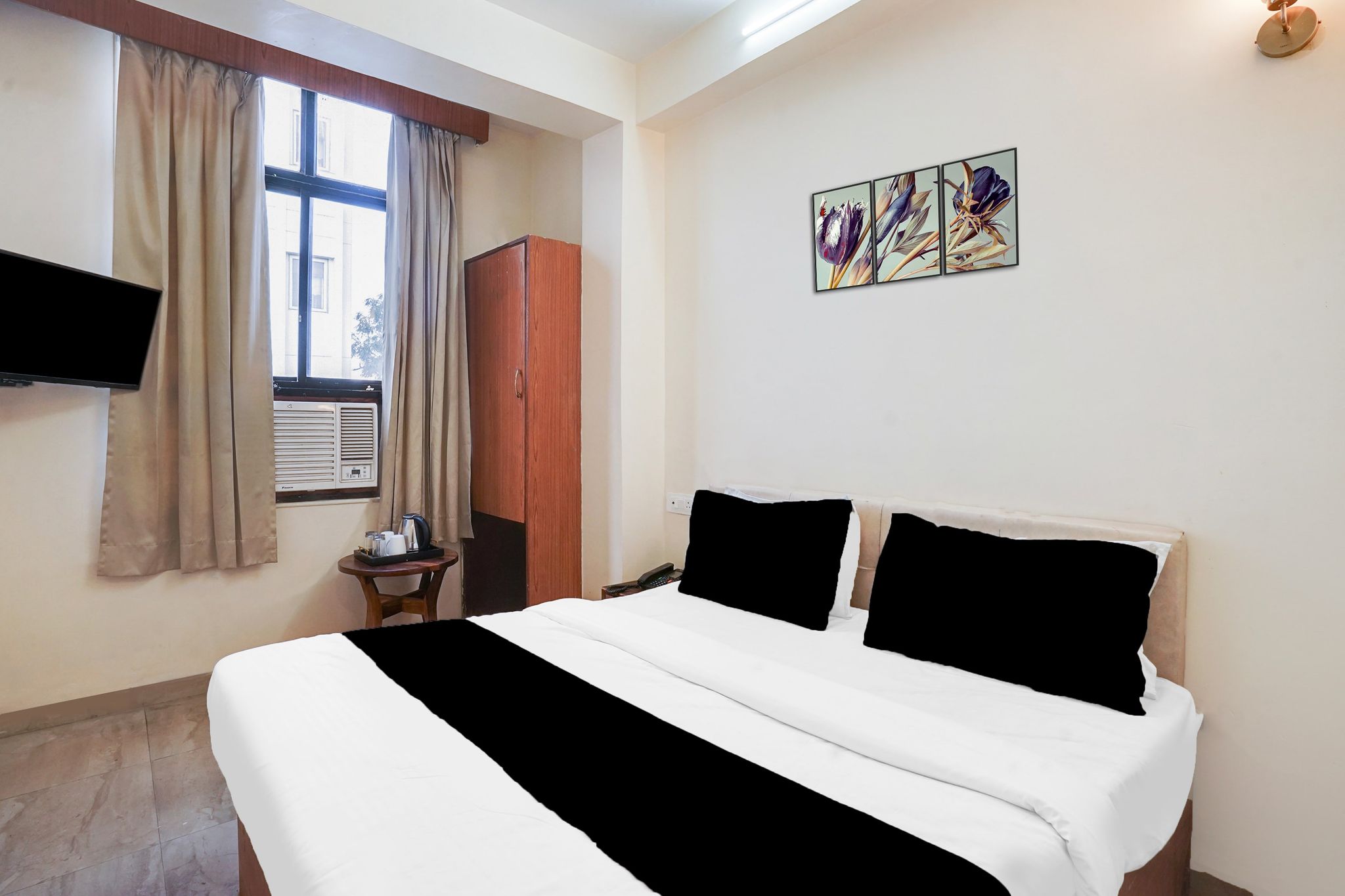 Super Hotel O Collectorate Circle Formerly Hotel Dhamu Classic 10