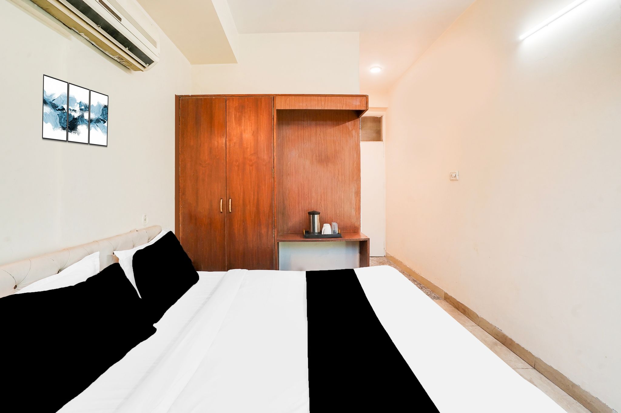 Super Hotel O Collectorate Circle Formerly Hotel Dhamu Classic 7