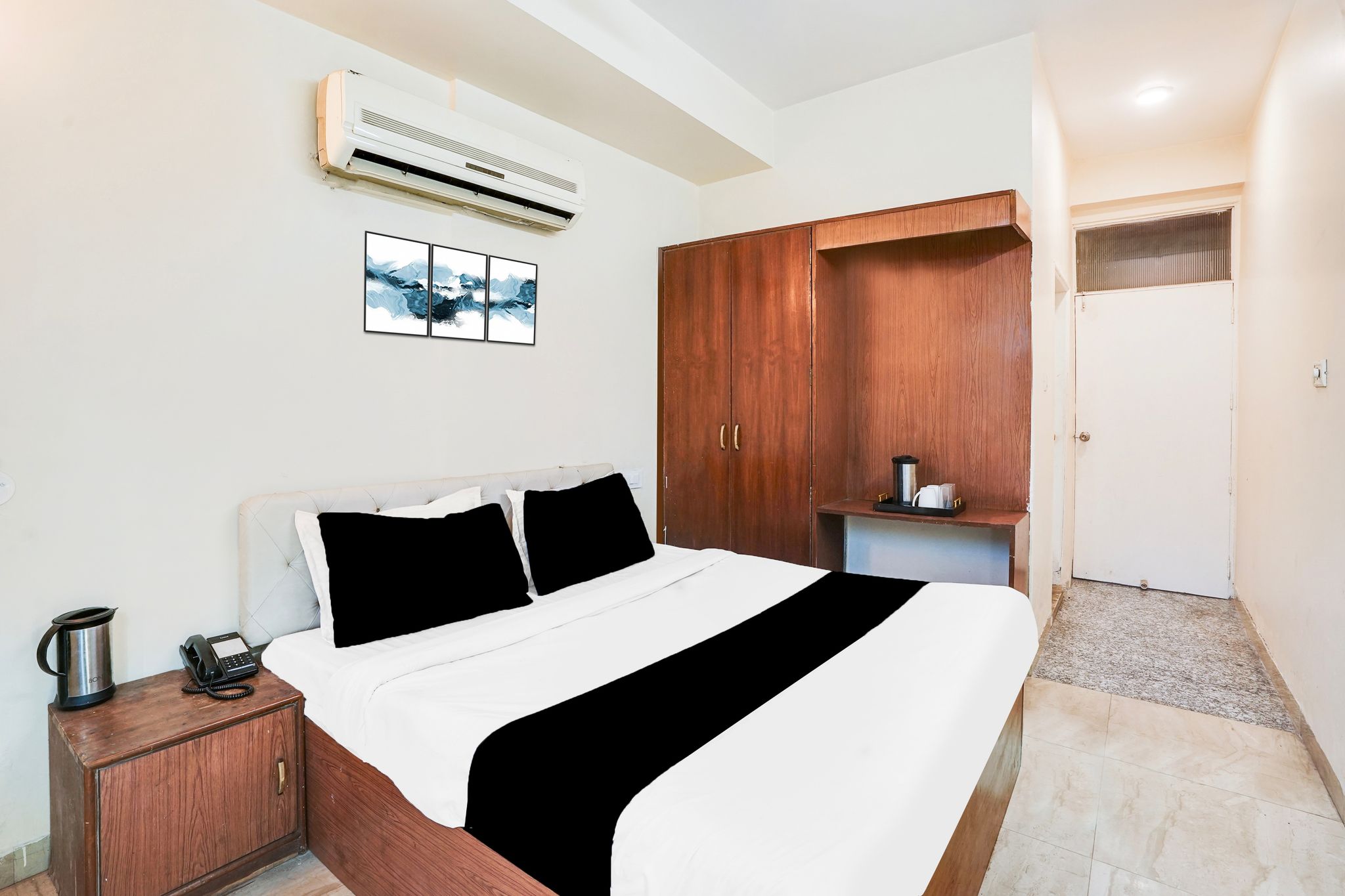 Super Hotel O Collectorate Circle Formerly Hotel Dhamu Classic 2