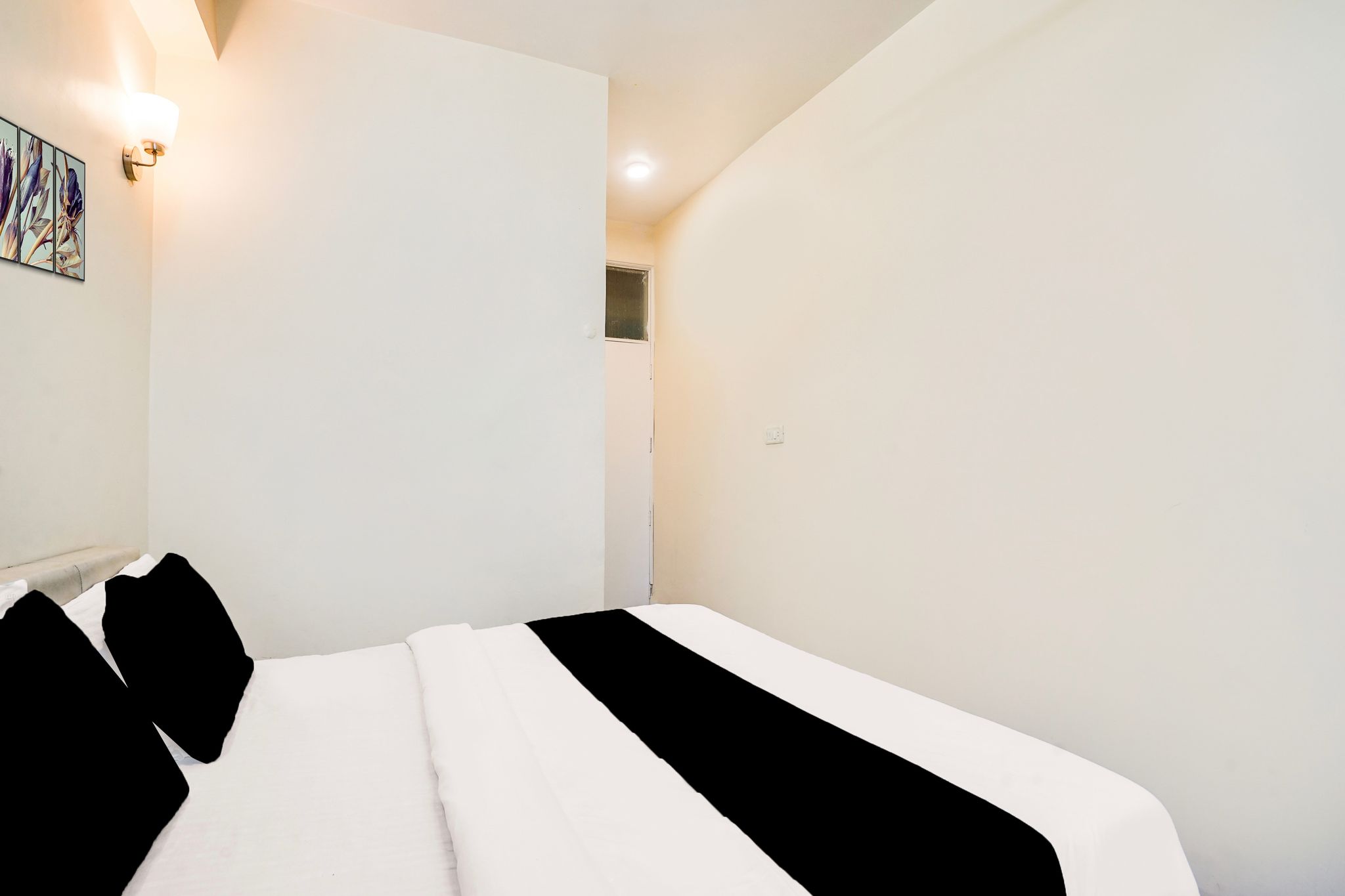 Super Hotel O Collectorate Circle Formerly Hotel Dhamu Classic 8