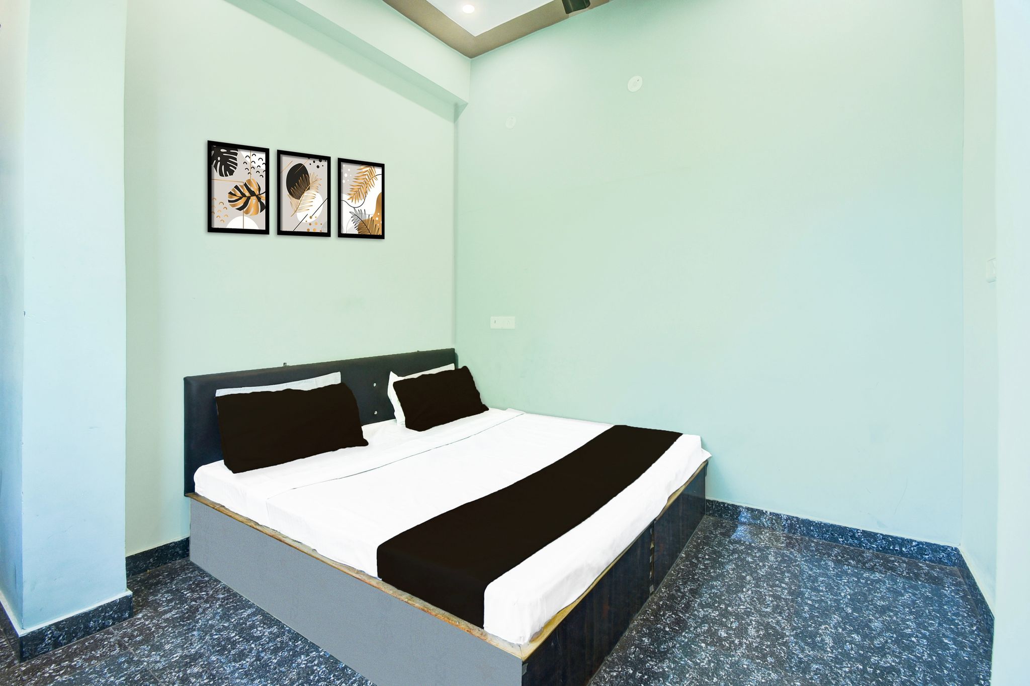 Hotel O by OYO Apple Green Classic 2