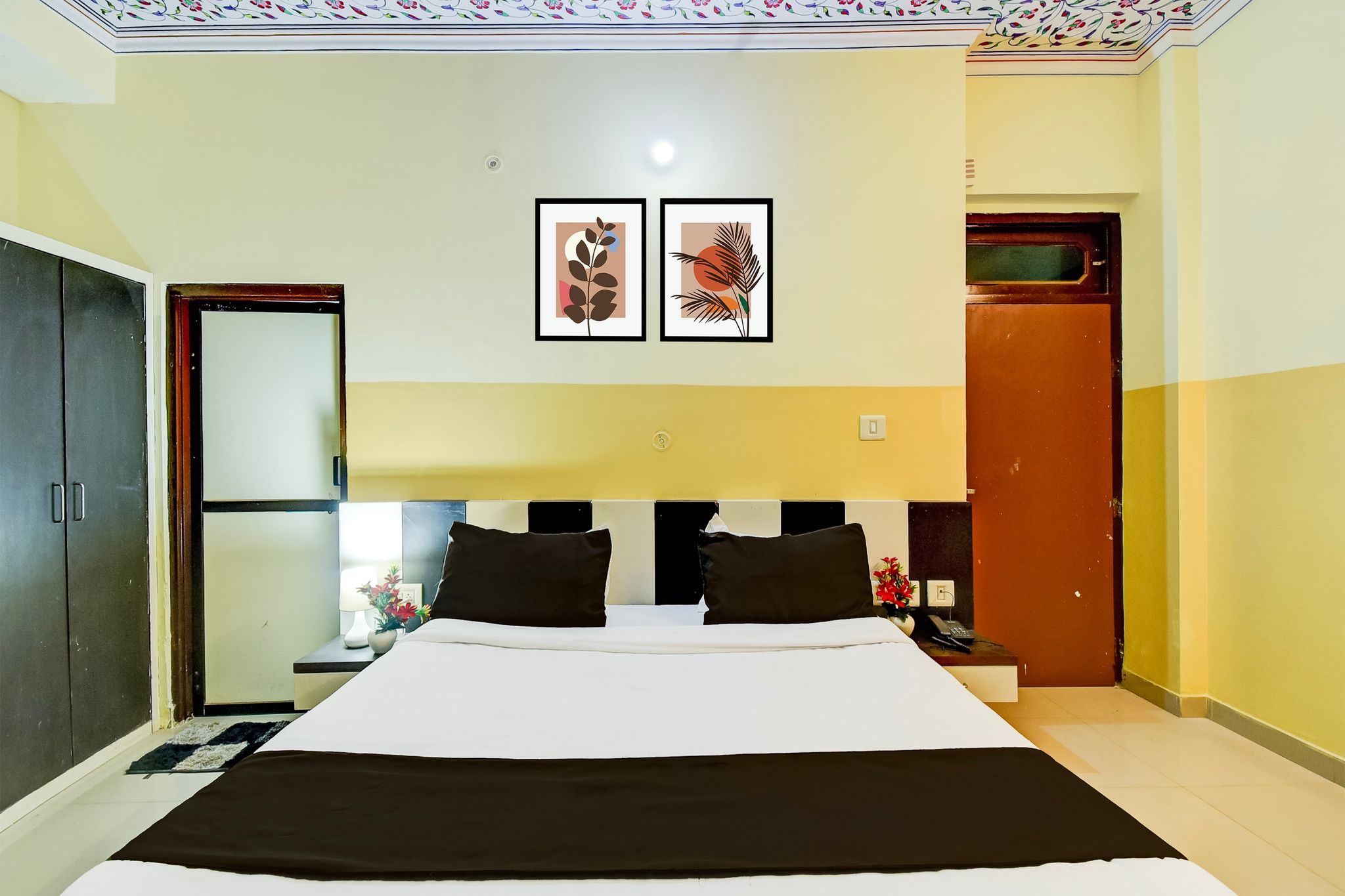 Super Collection O Ramgarh Mod Near Hawa Mahal Formerly Hotel NG Palace Classic 13