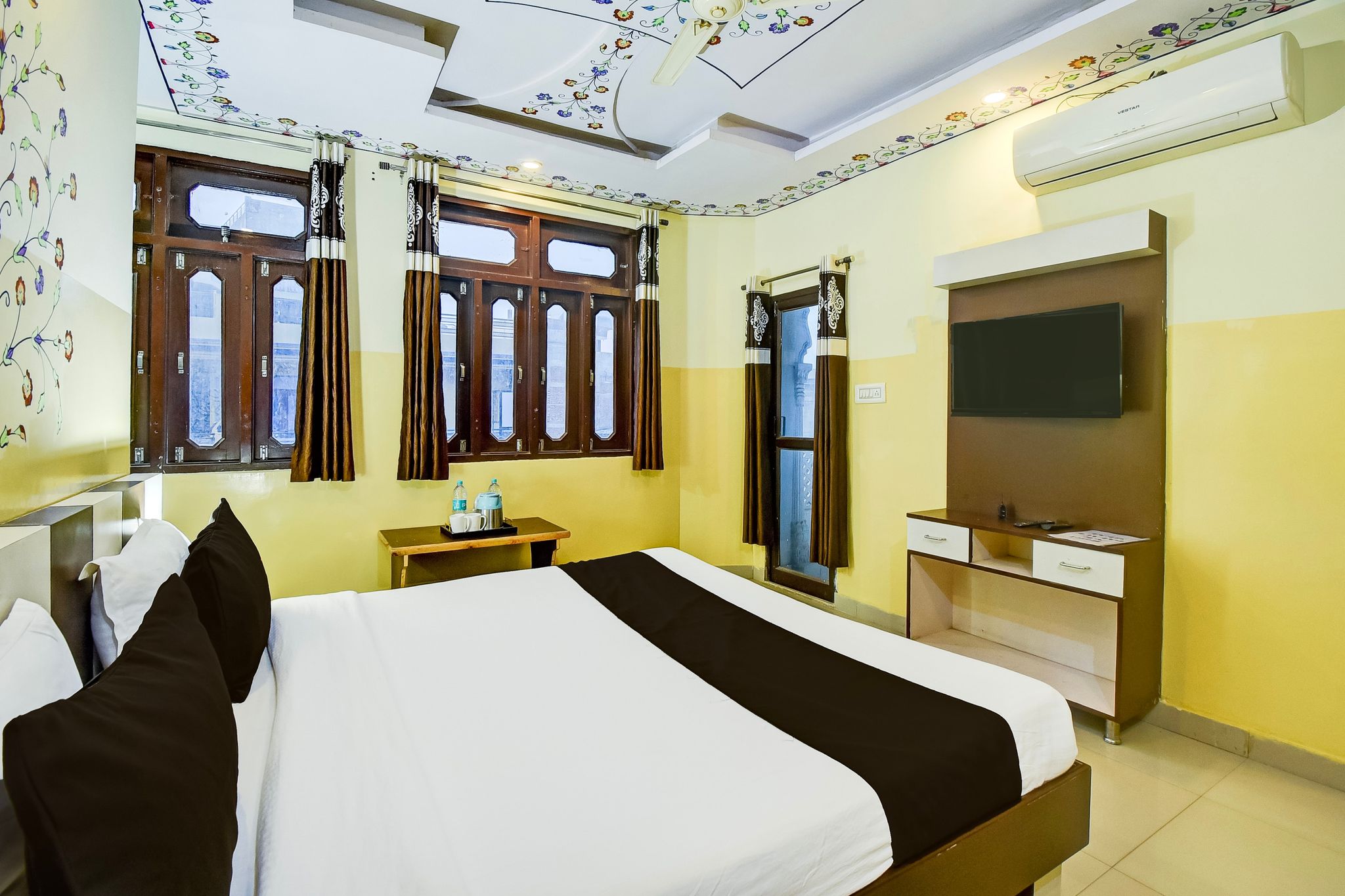 Super Collection O Ramgarh Mod Near Hawa Mahal Formerly Hotel NG Palace Classic 4