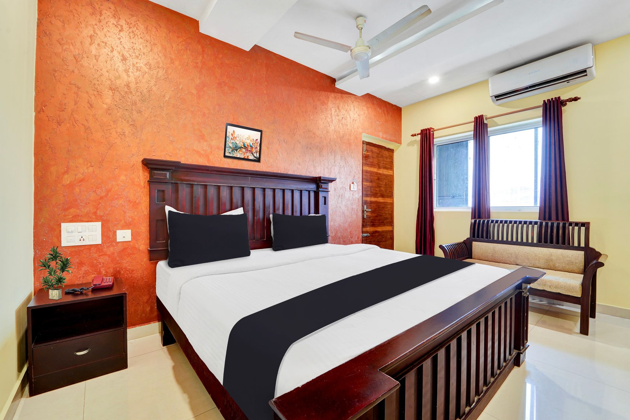 Super Townhouse Ernakulam North Classic 11