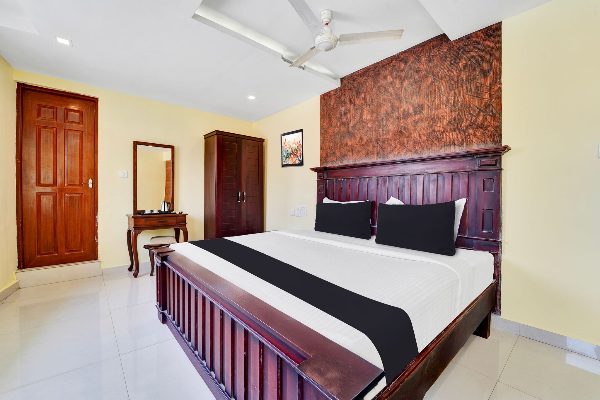 Super Townhouse Ernakulam North Classic 14