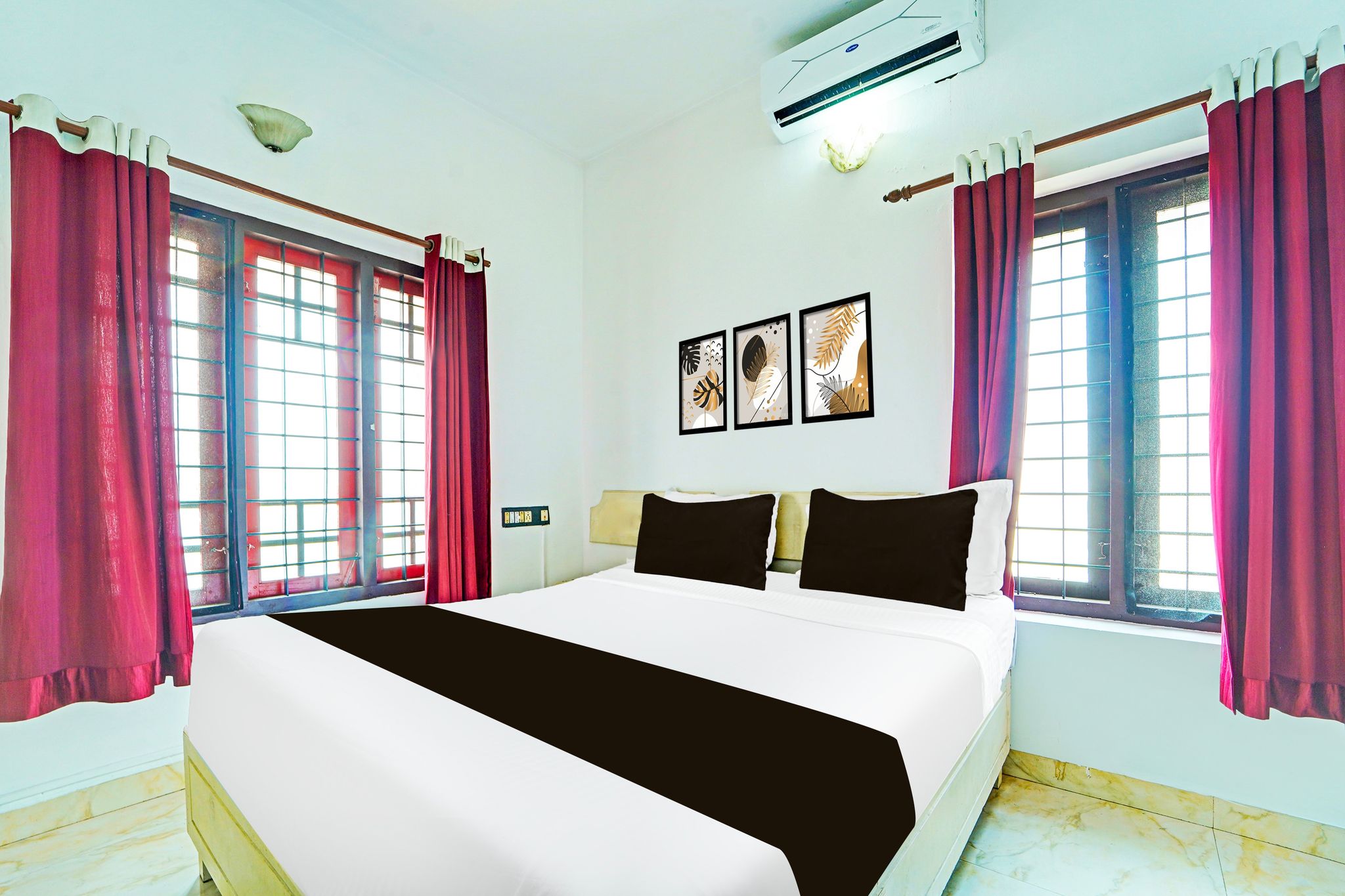 Hotel O SRM Road Kochi Classic