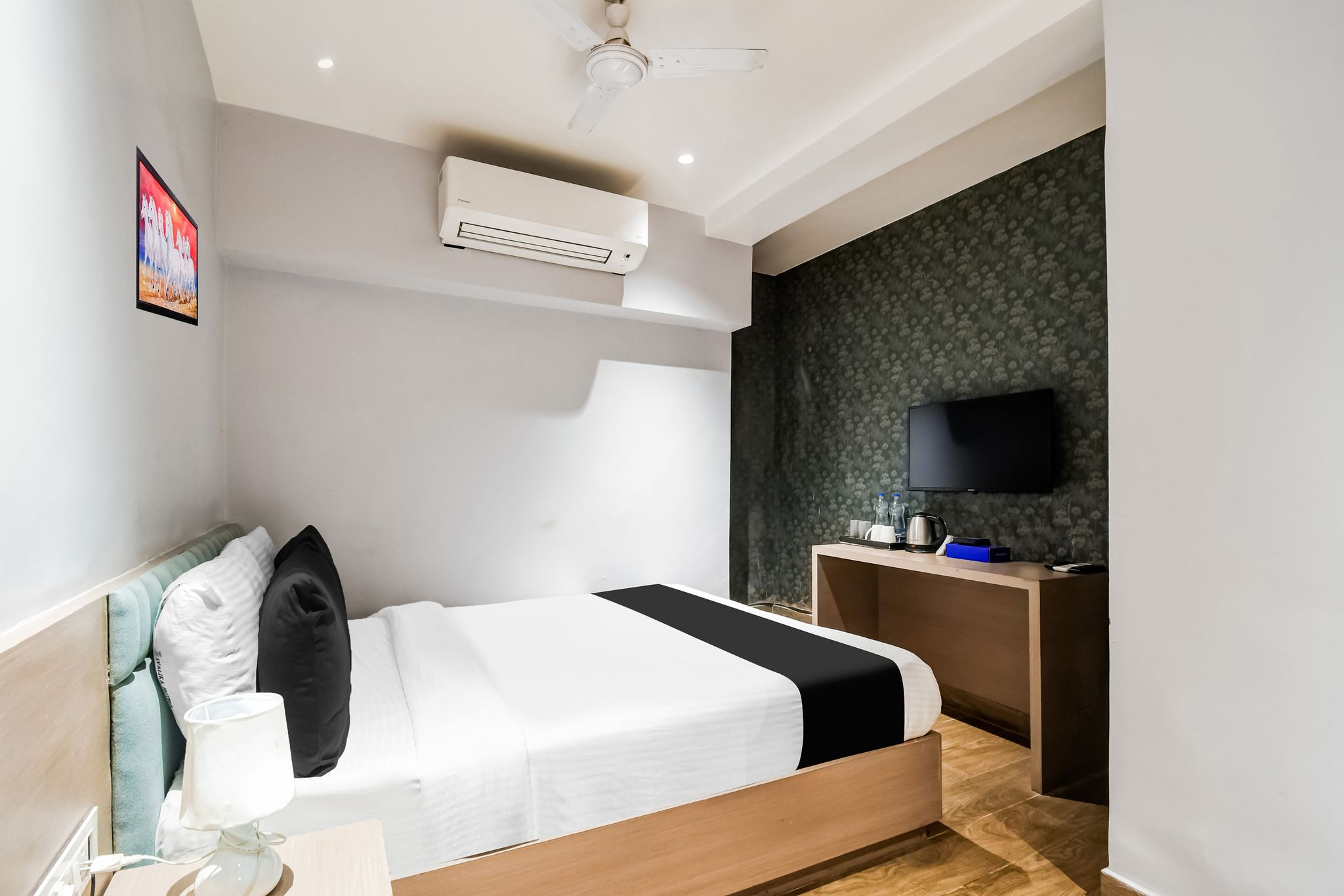 Super Hotel O Sivalika Inn Classic 5