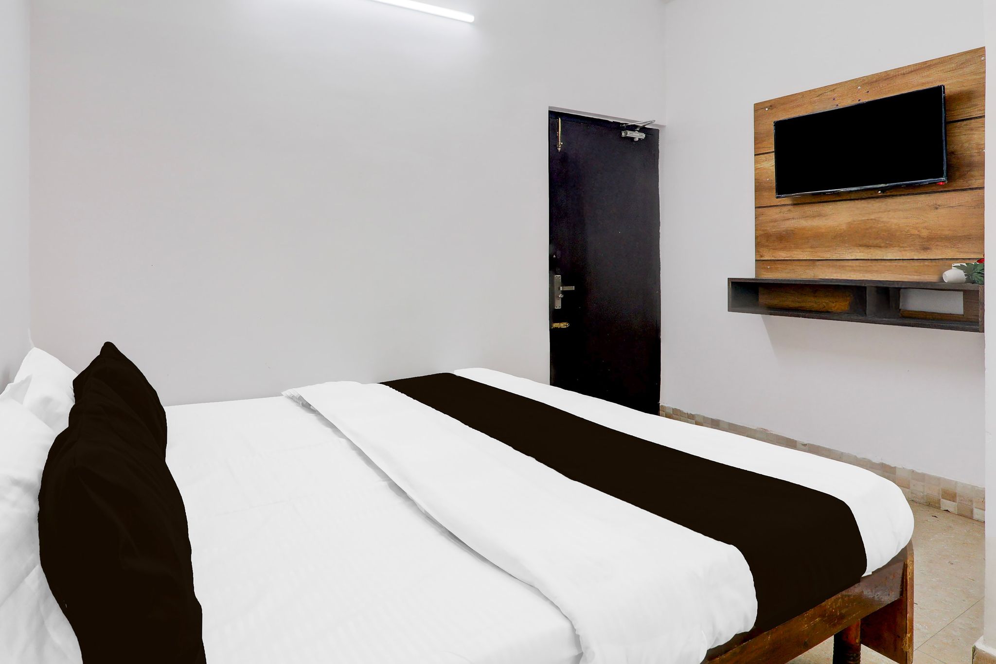 Super Hotel O Insaf Nagar Munshipuliya Formerly Vibrant Classic 8