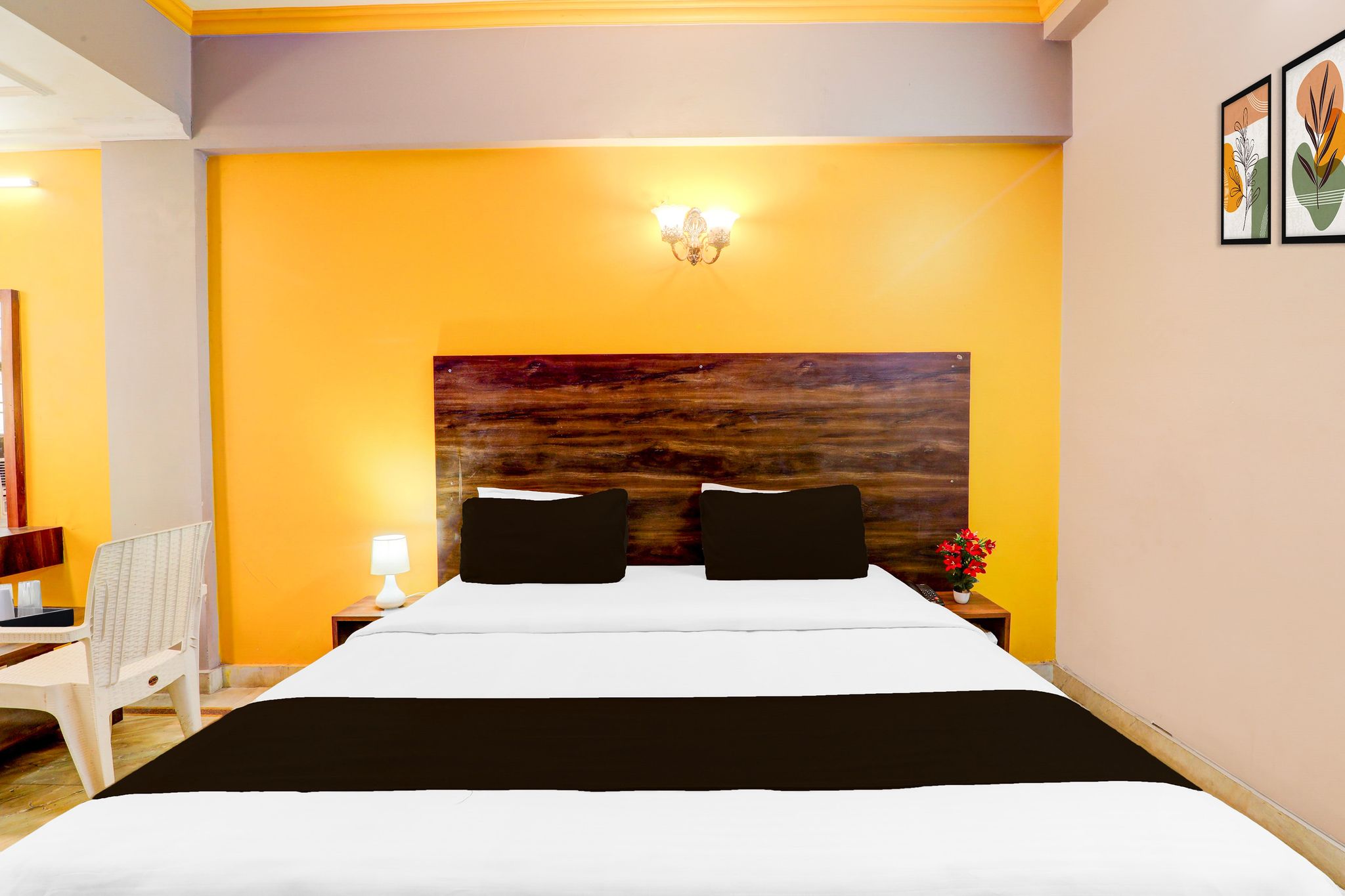 Super Hotel O Insaf Nagar Munshipuliya Formerly Vibrant Classic 7