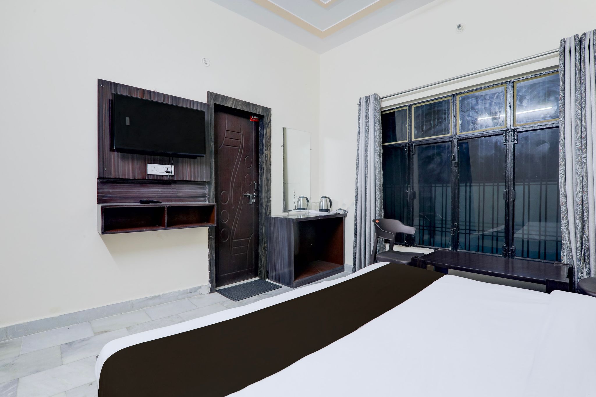 Hotel O Golden Leaf Classic 15