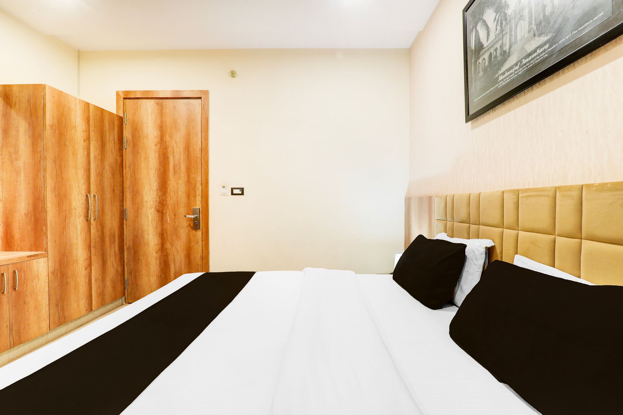 Townhouse The Nawab Hotel and Banquet Classic 8